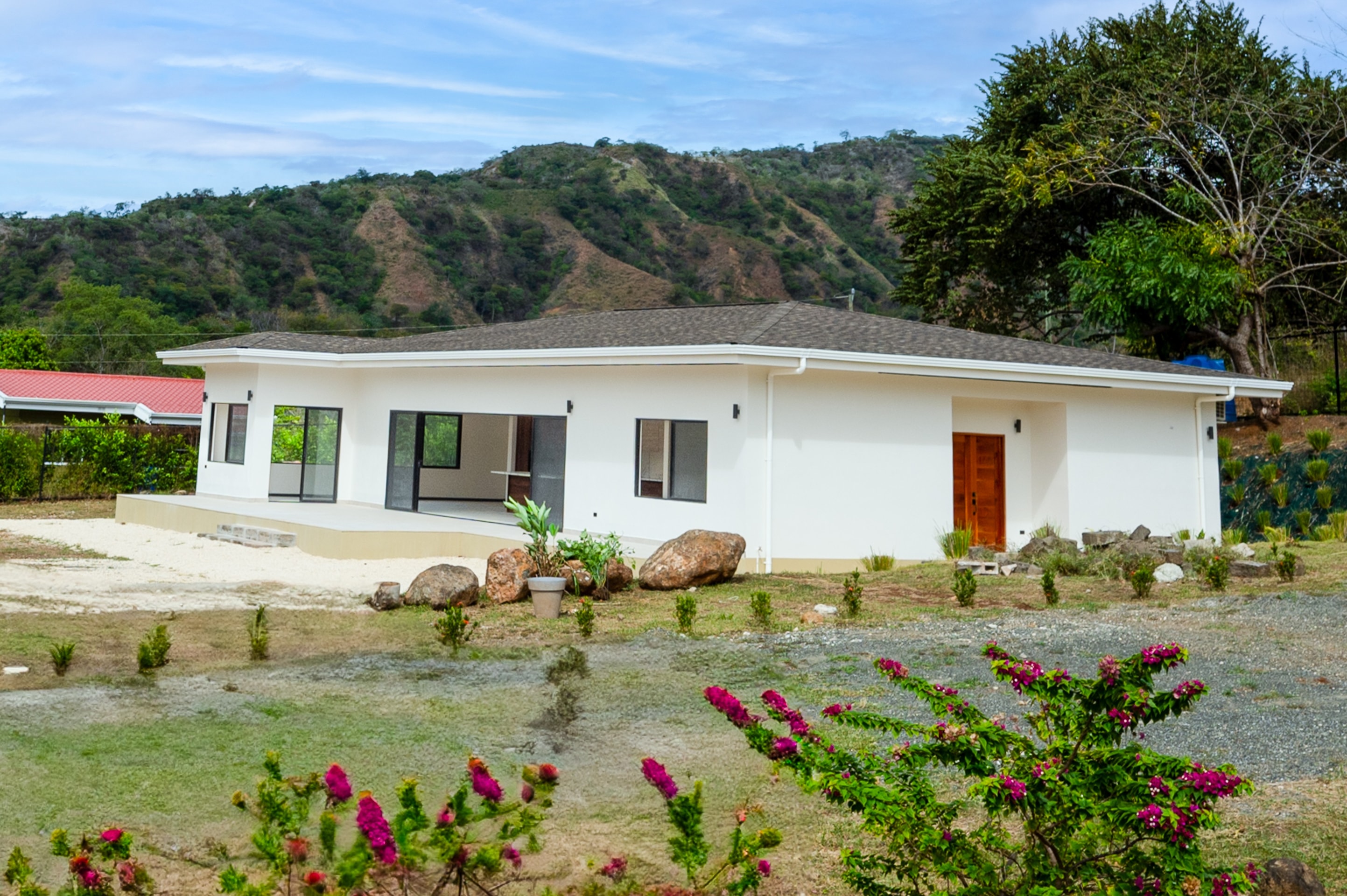 3 bed Single Family Homes For Sale in Playa Potrero, Guanacaste - thumb 11