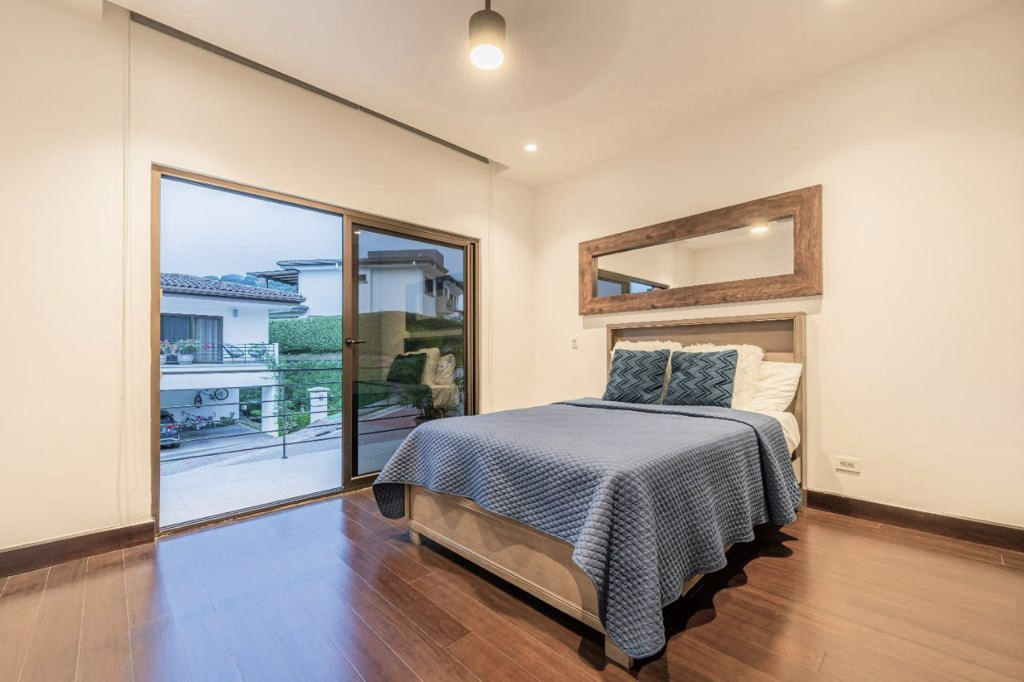 5 bed Single Family Homes For Rent in Santa Ana, San Jose - thumb 24