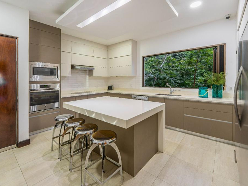 5 bed Single Family Homes For Rent in Santa Ana, San Jose - 1