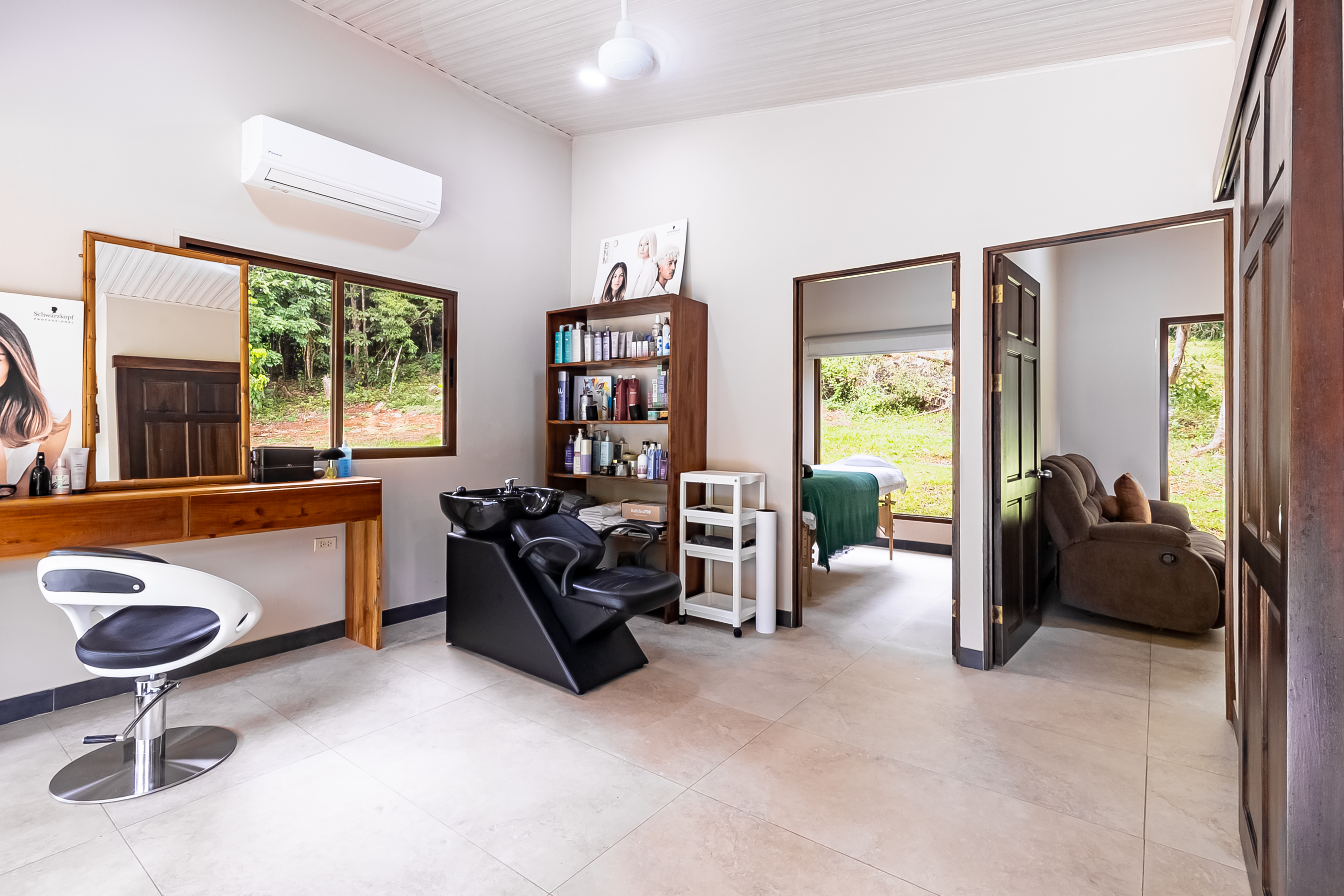 4 bed Single Family Homes For Sale in Ojochal, Puntarenas - thumb 27