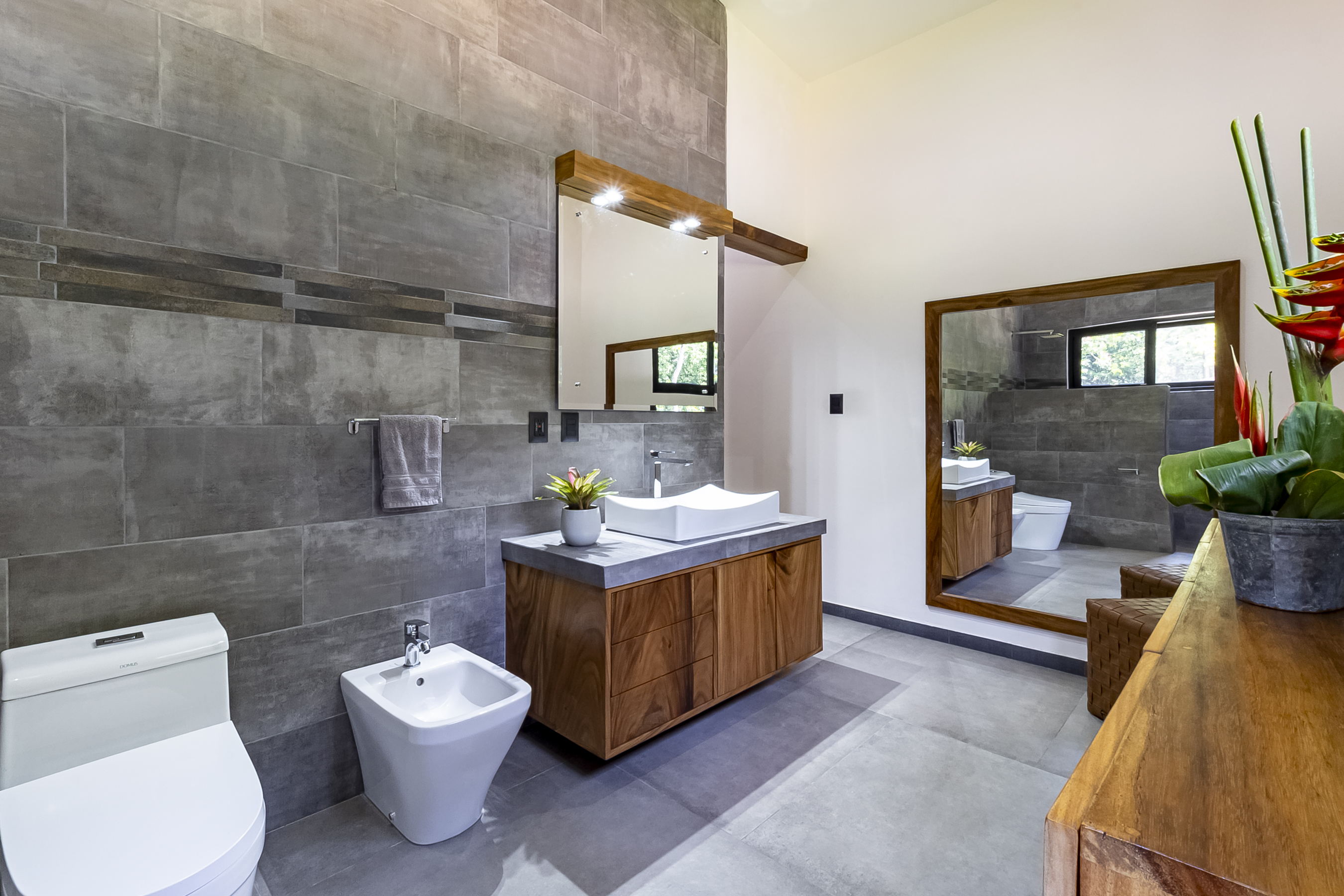 4 bed Single Family Homes For Sale in Ojochal, Puntarenas - thumb 13