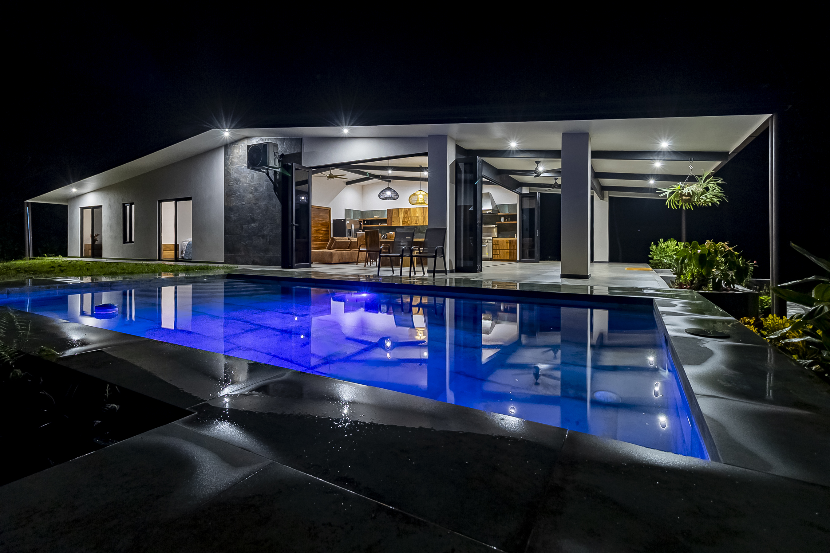 4 bed Single Family Homes For Sale in Ojochal, Puntarenas - thumb 23