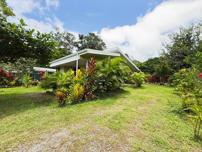 4 bed Single Family Homes For Sale in Cahuita, Limón - 1