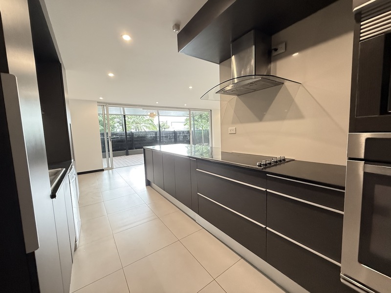 4 bed Single Family Homes For Sale in Santa Ana, San Jose - 1