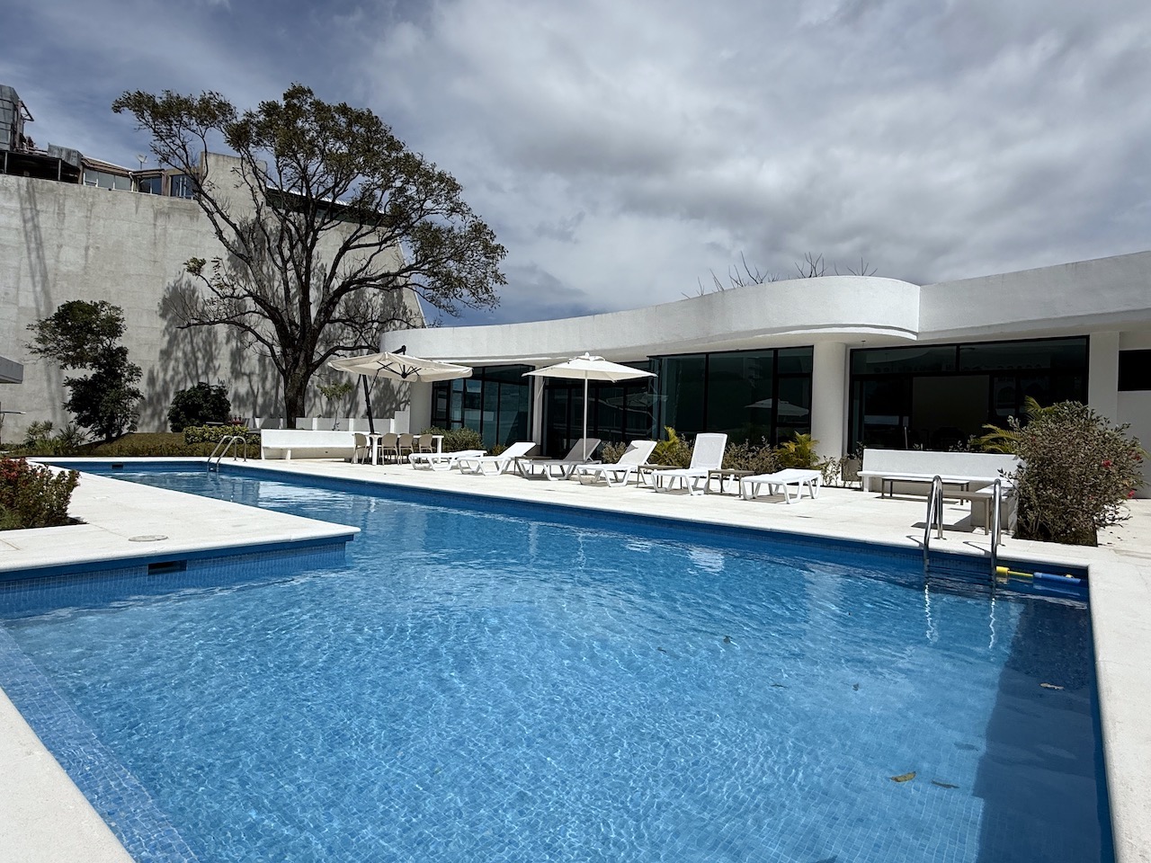2 bed Apartment For Sale in Escazu, San Jose - thumb 3