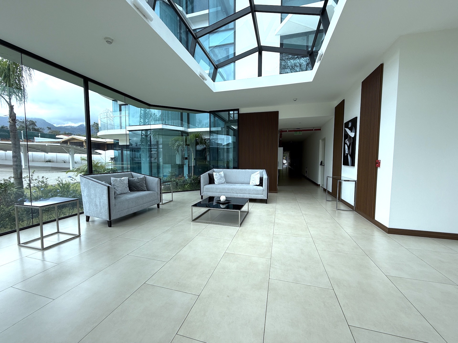 2 bed Apartment For Sale in Escazu, San Jose - thumb 4