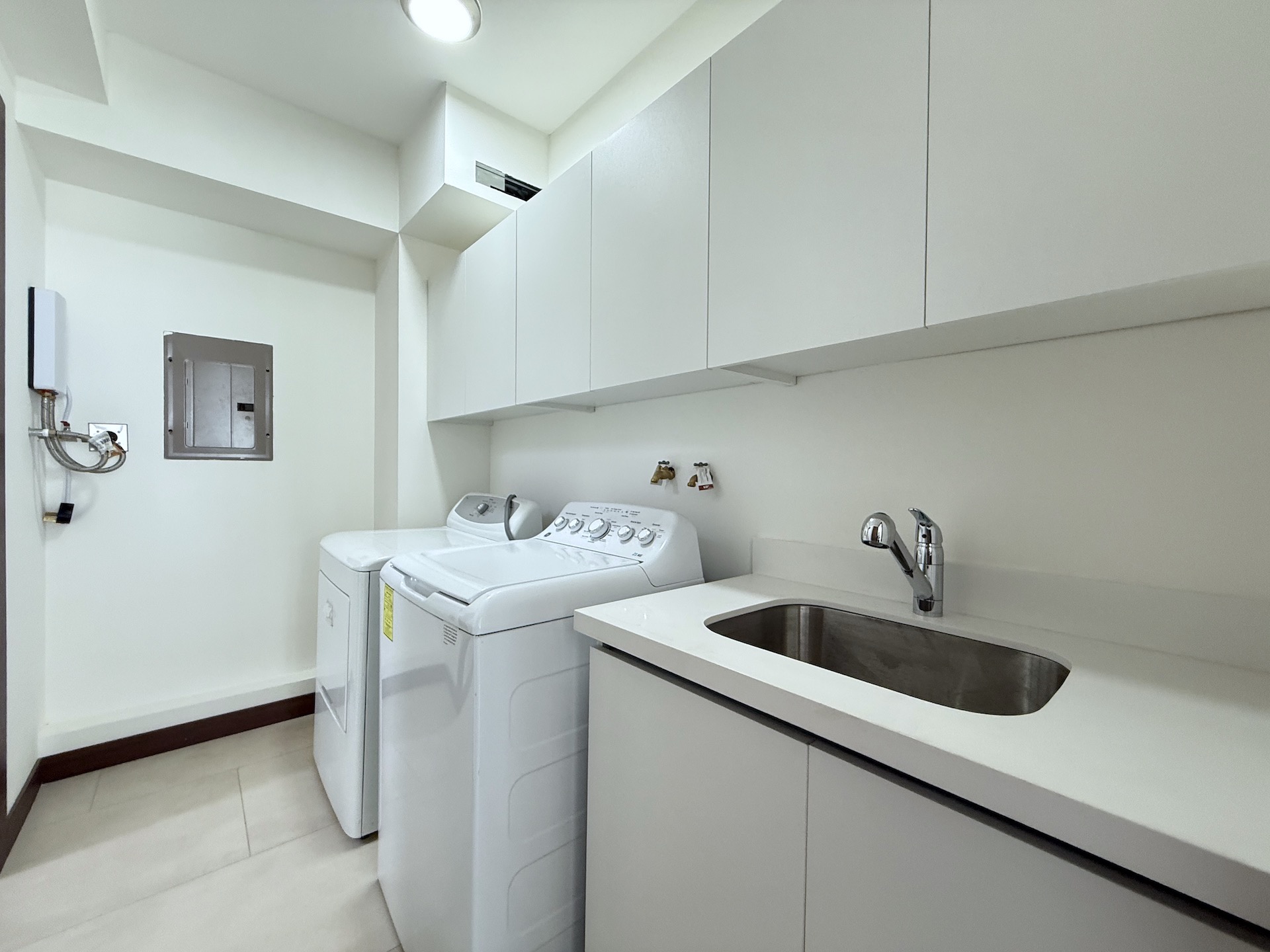 2 bed Apartment For Sale in Escazu, San Jose - thumb 13