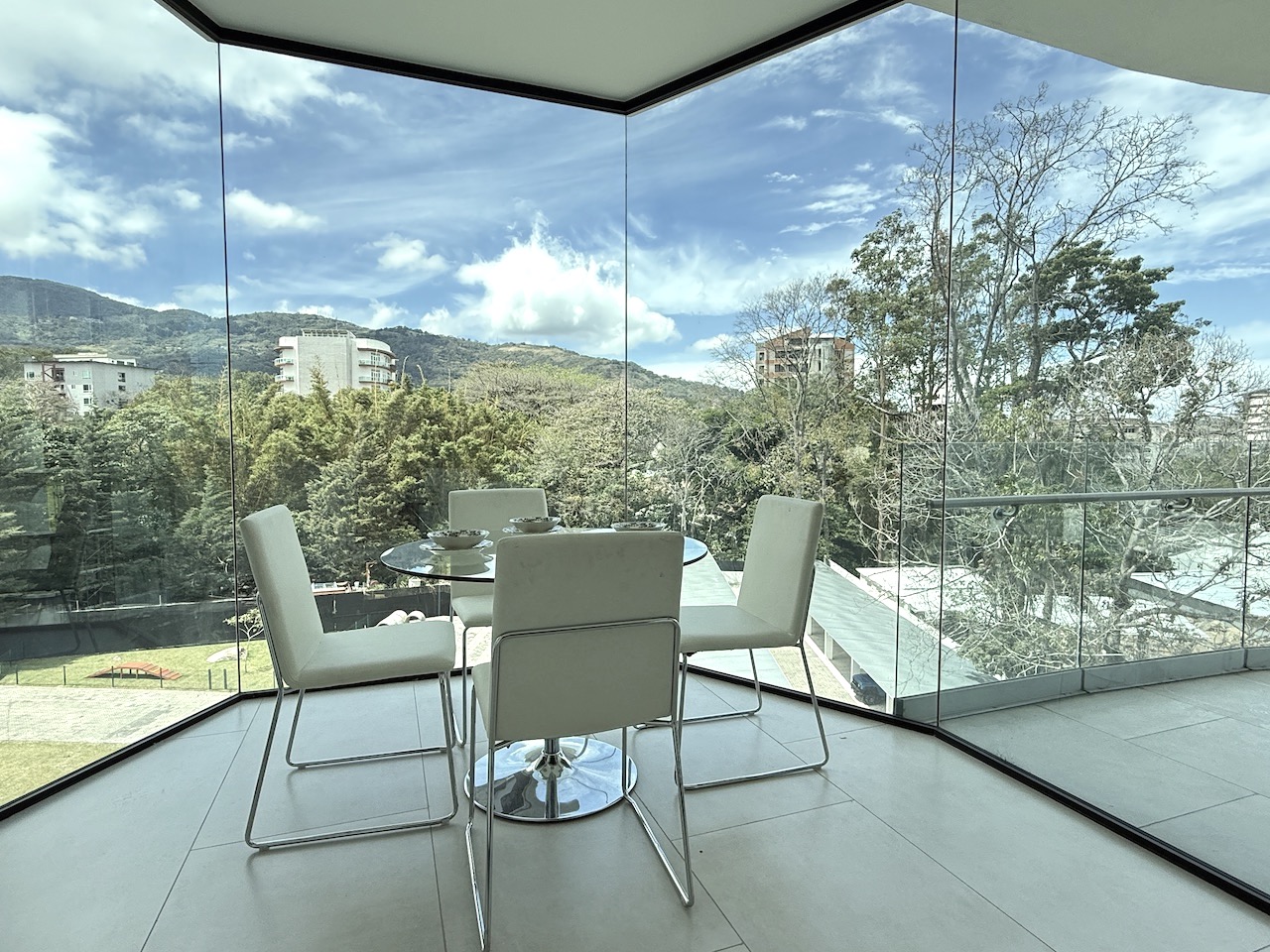 2 bed Apartment For Sale in Escazu, San Jose - thumb 7
