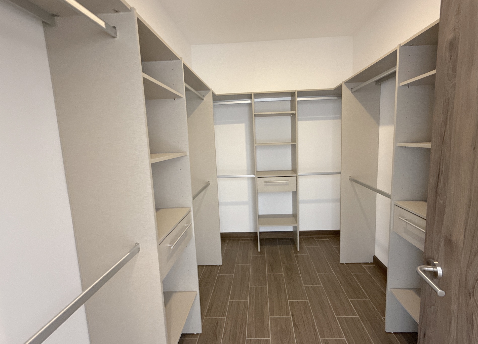 3 bed Apartment For Sale in Santa Ana, San Jose - thumb 14
