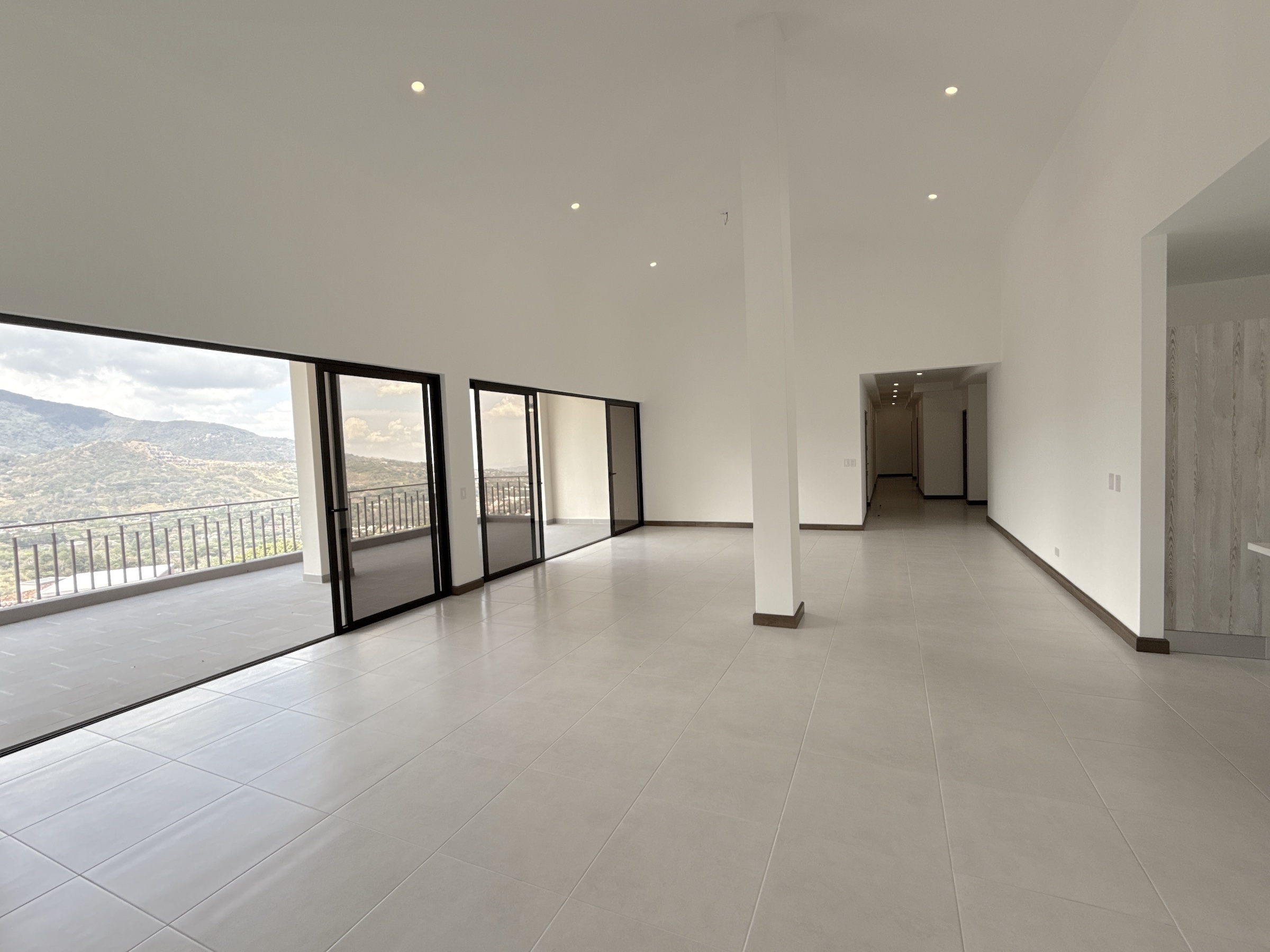 3 bed Apartment For Sale in Santa Ana, San Jose - thumb 7
