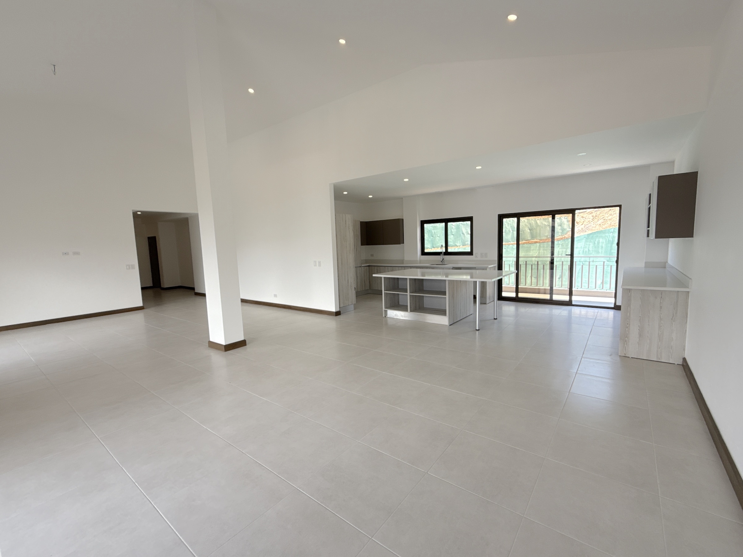 3 bed Apartment For Sale in Santa Ana, San Jose - thumb 2
