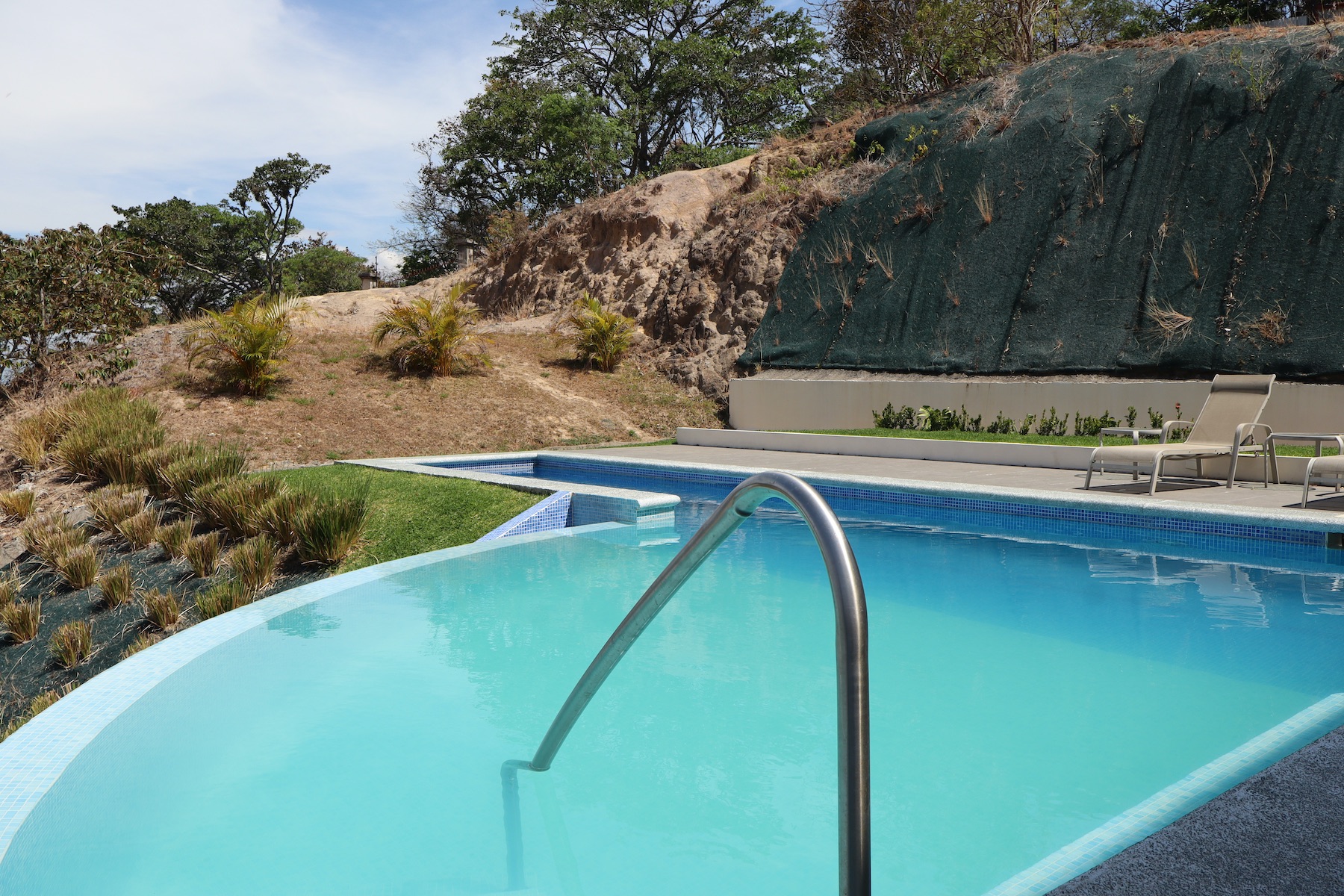 3 bed Apartment For Sale in Santa Ana, San Jose - thumb 3