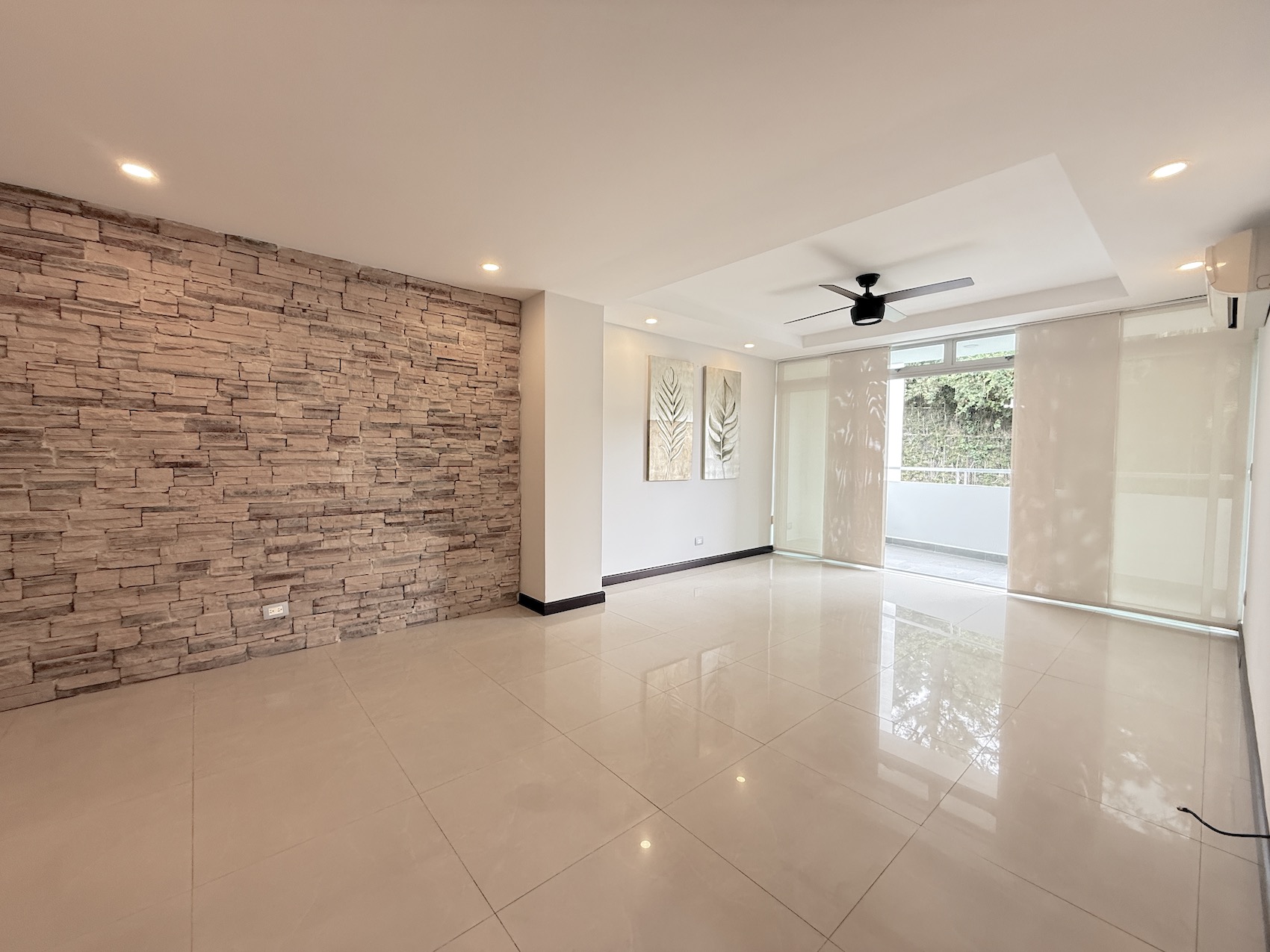 2 bed Apartment For Sale in Escazu, San Jose - thumb 5