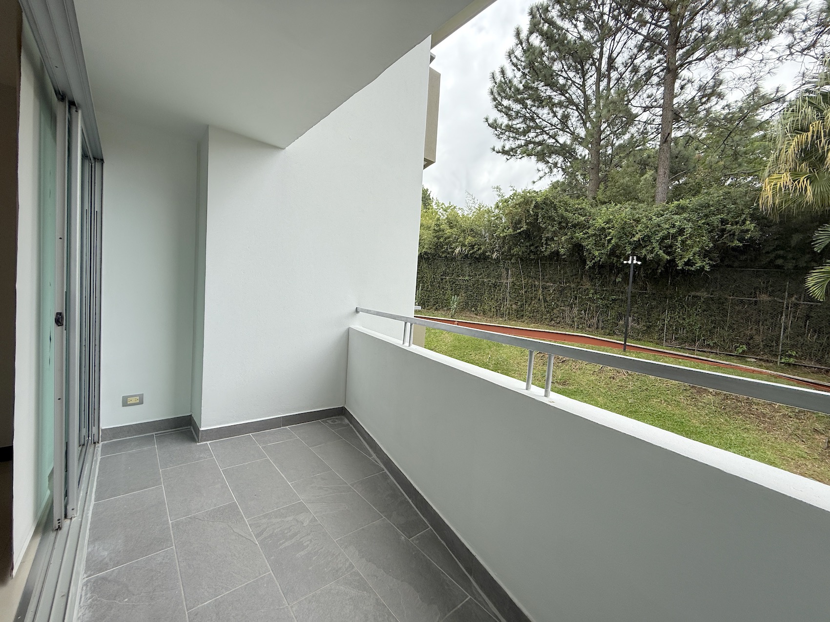 2 bed Apartment For Sale in Escazu, San Jose - thumb 2