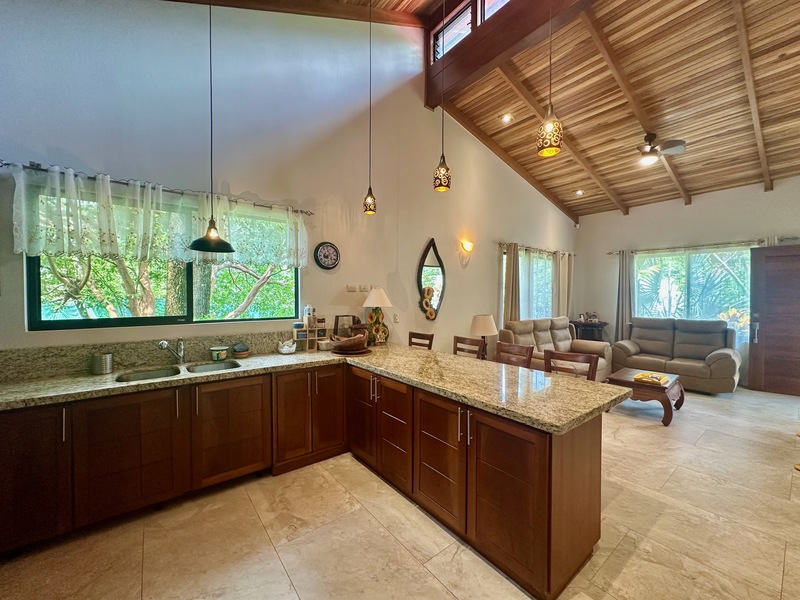 3 bed Single Family Homes For Sale in Atenas, Alajuela - hero 9