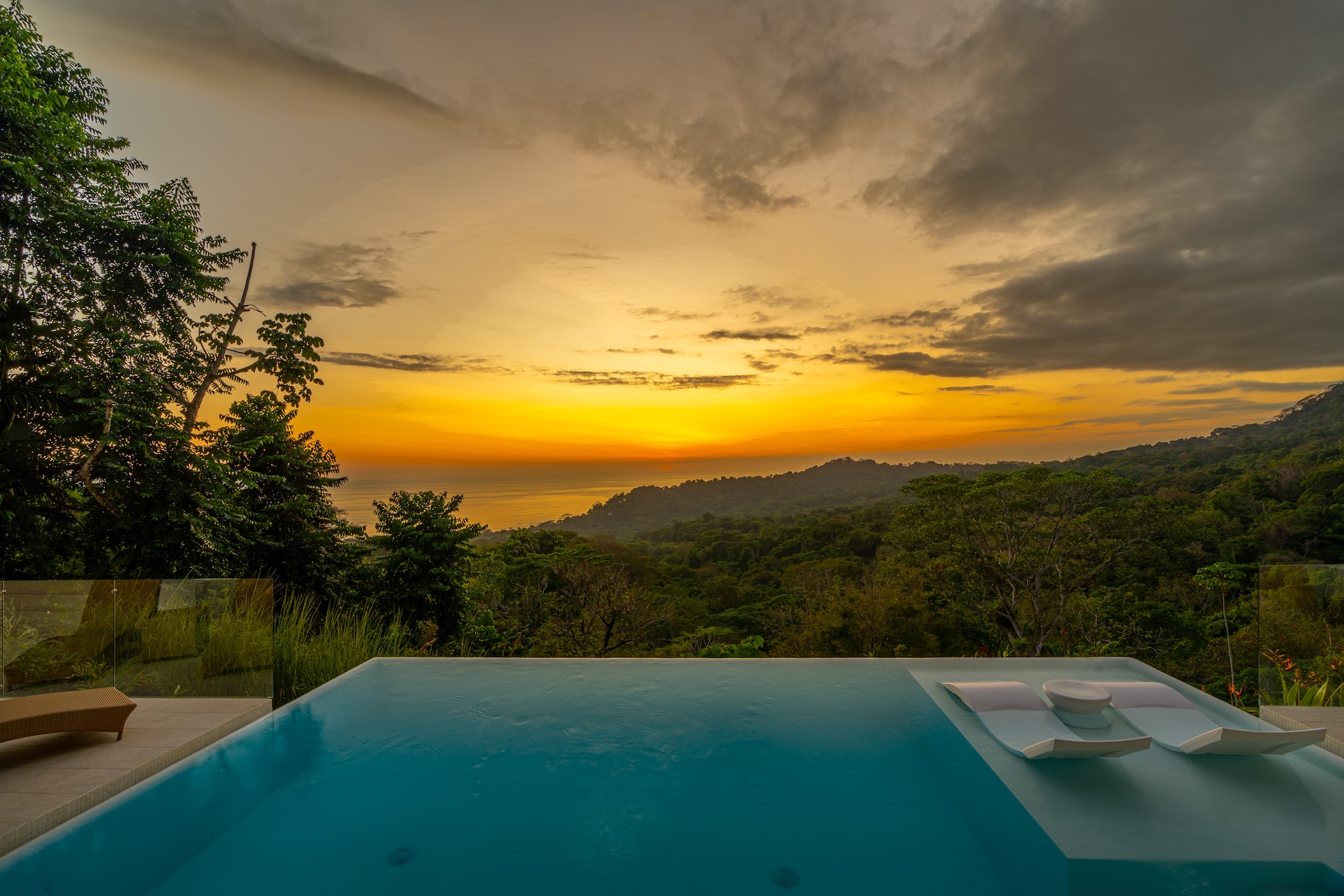 7 bed Single Family Homes For Sale in Dominical, Puntarenas - thumb 9