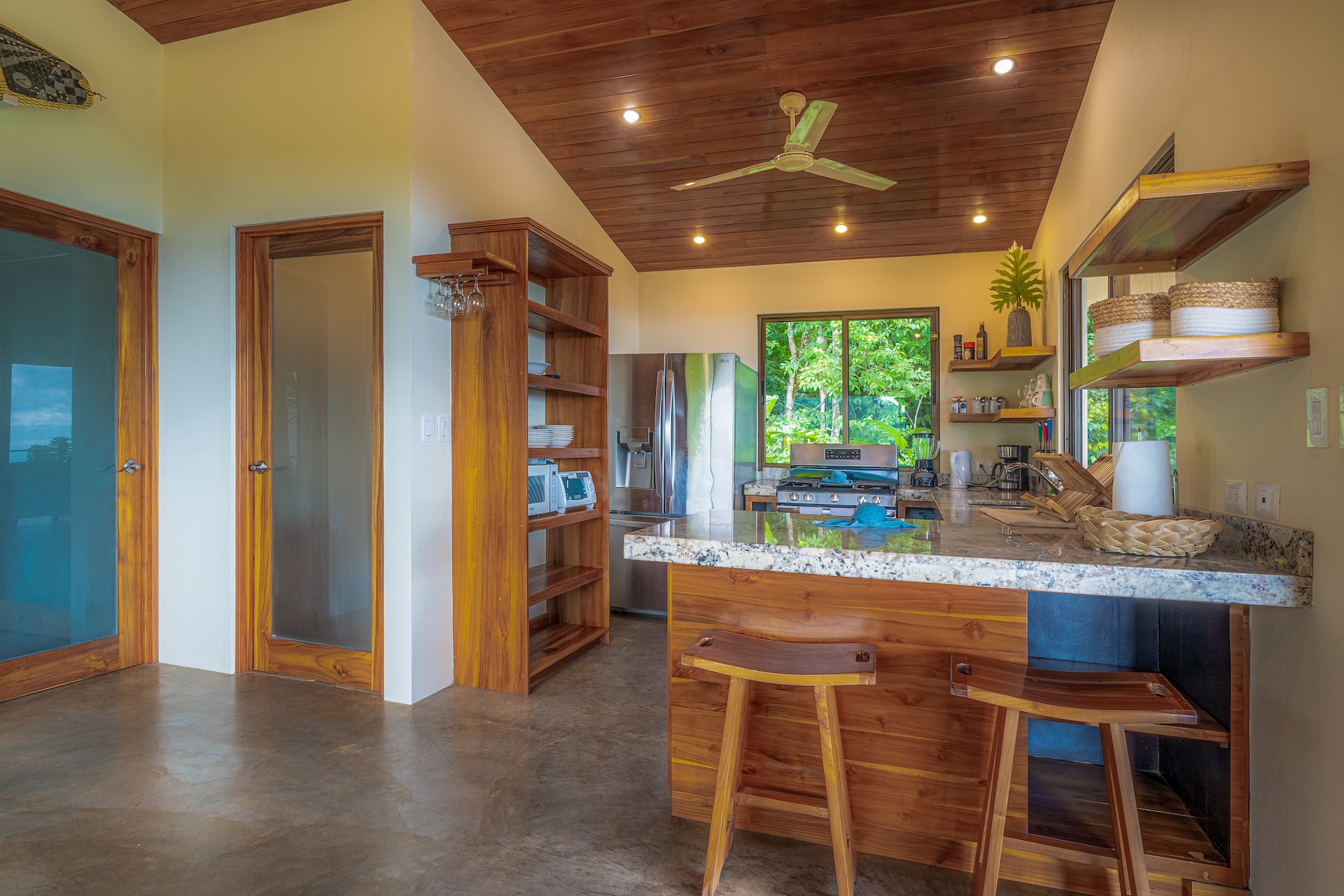 7 bed Single Family Homes For Sale in Dominical, Puntarenas - thumb 25