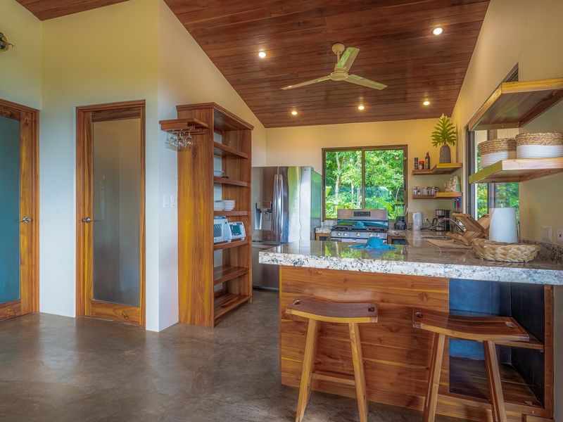 7 bed Single Family Homes For Sale in Dominical, Puntarenas - photo 25