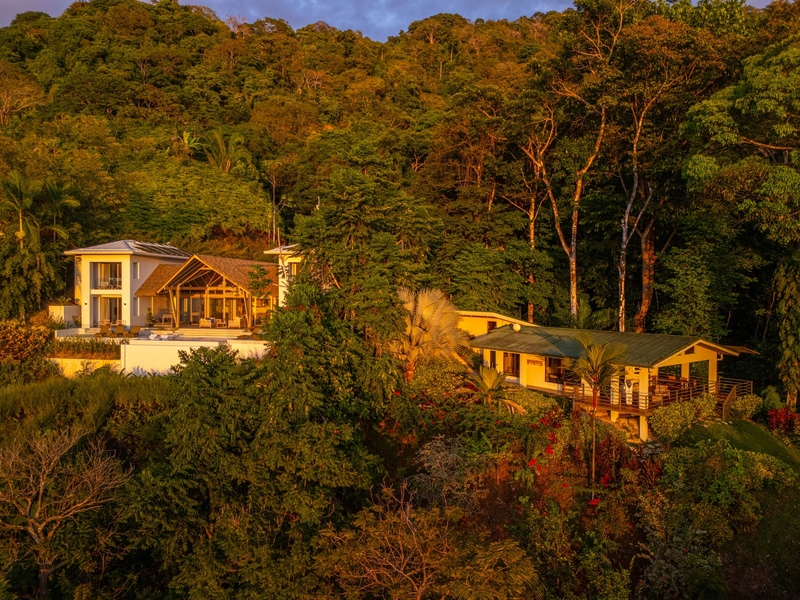 7 bed Single Family Homes For Sale in Dominical, Puntarenas - photo 5
