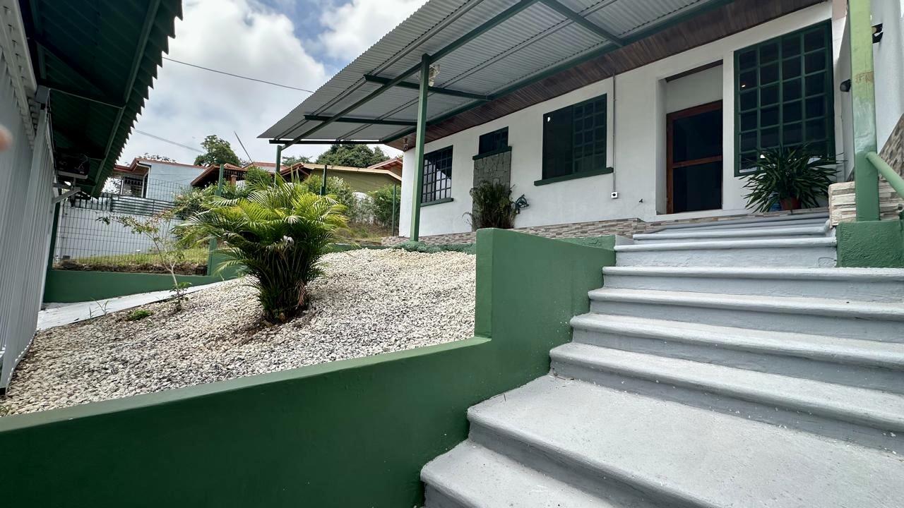 7 bed Single Family Homes For Sale in Atenas, Alajuela - thumb 1