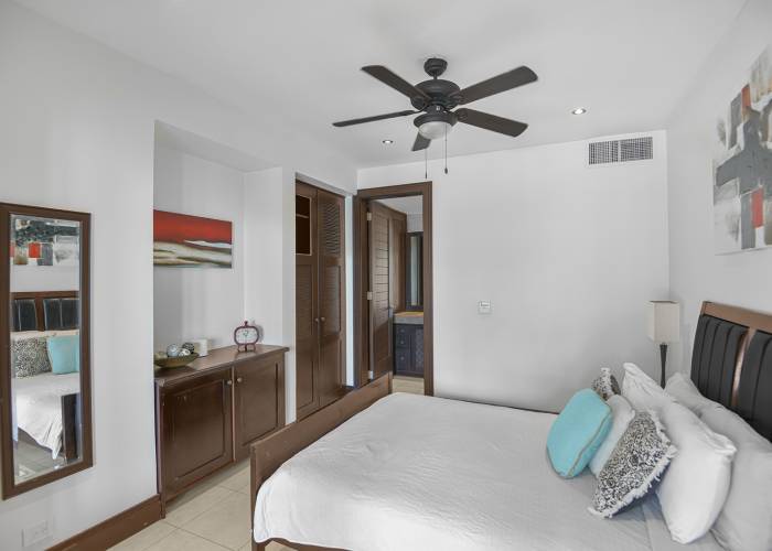 4 bed Single Family Homes For Sale in Herradura, Puntarenas - thumb 11