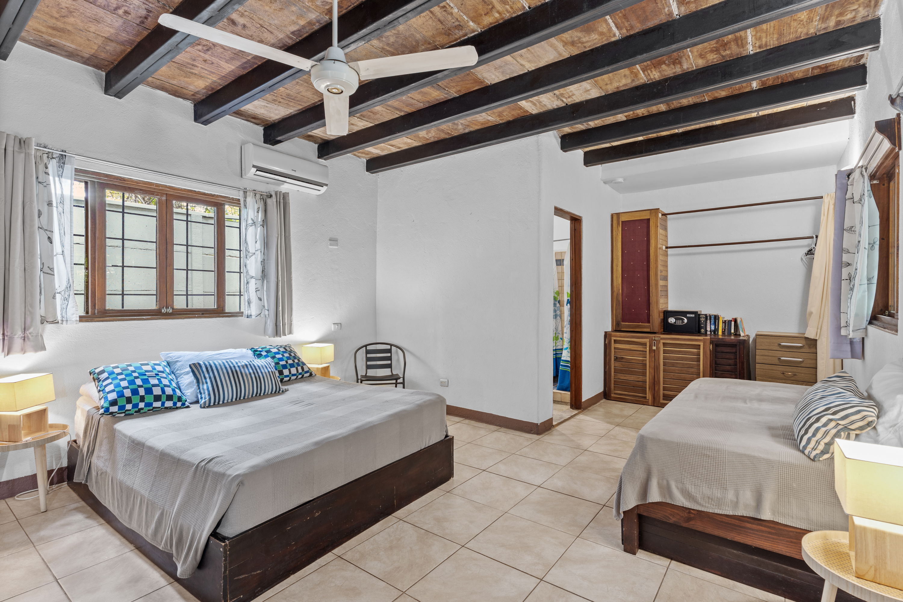 7 bed Commercial For Sale in Tamarindo, Guanacaste - thumb 2