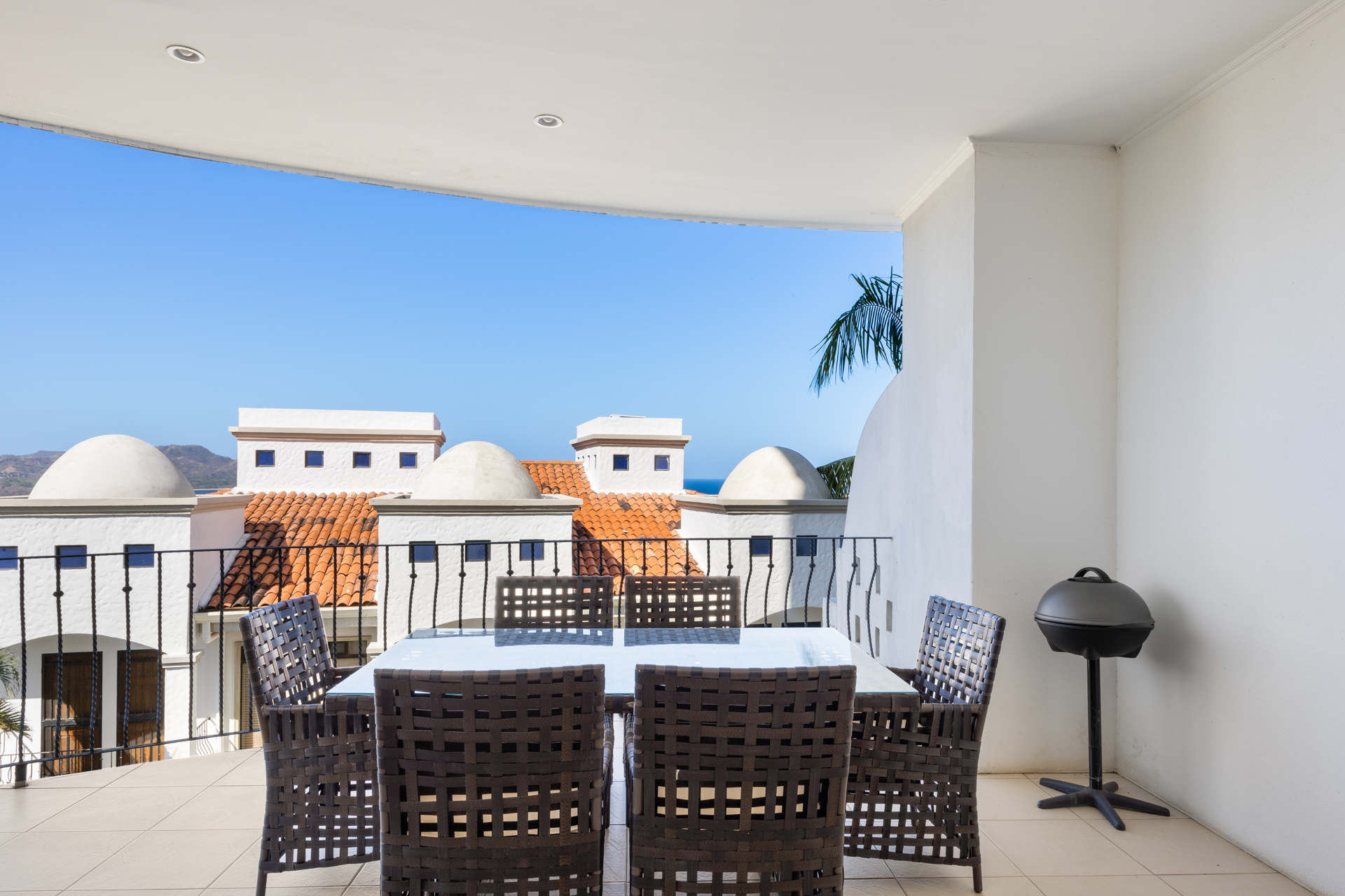 2 bed Condo For Sale in Playa Flamingo, Guanacaste - thumb 9