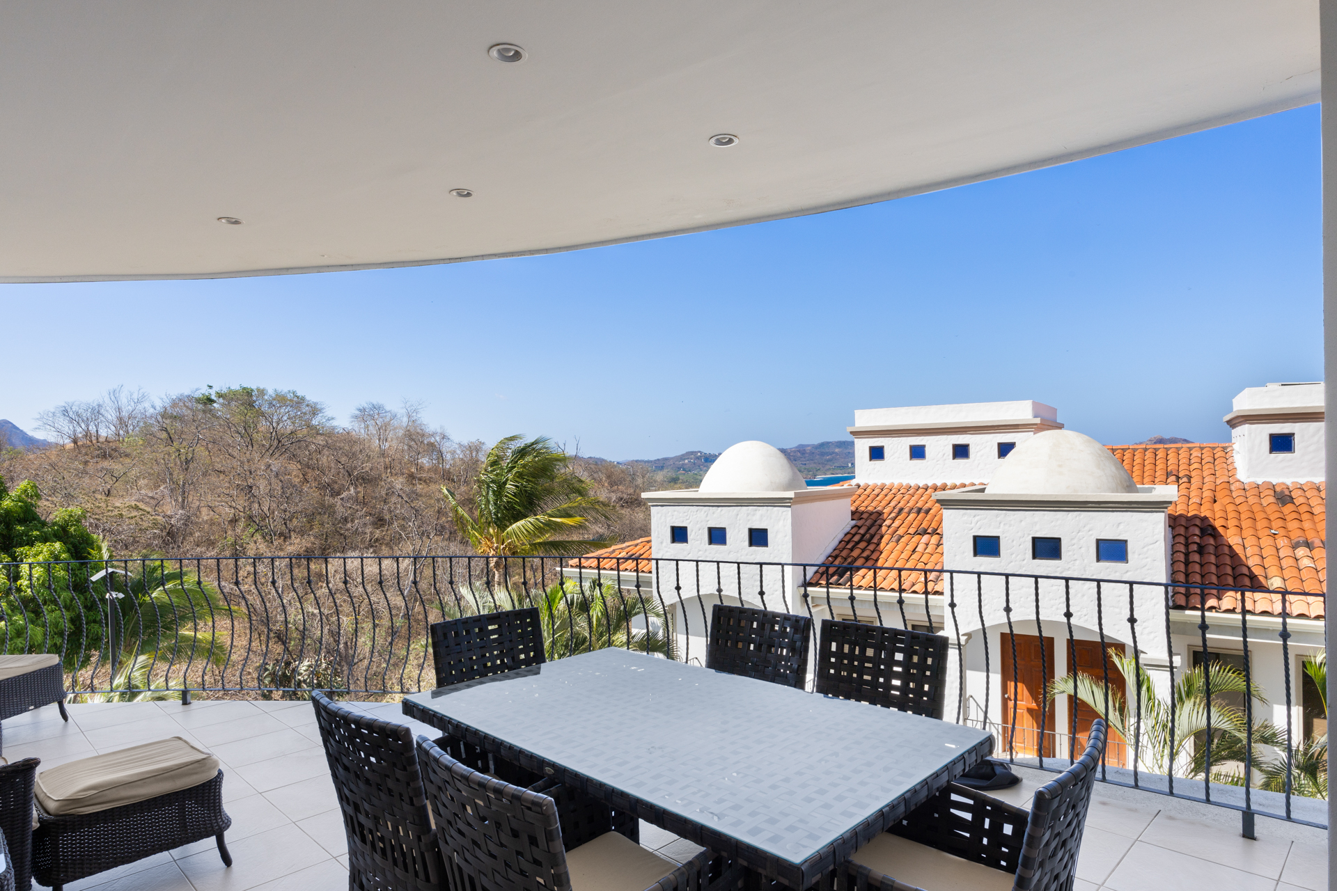 2 bed Condo For Sale in Playa Flamingo, Guanacaste - thumb 10