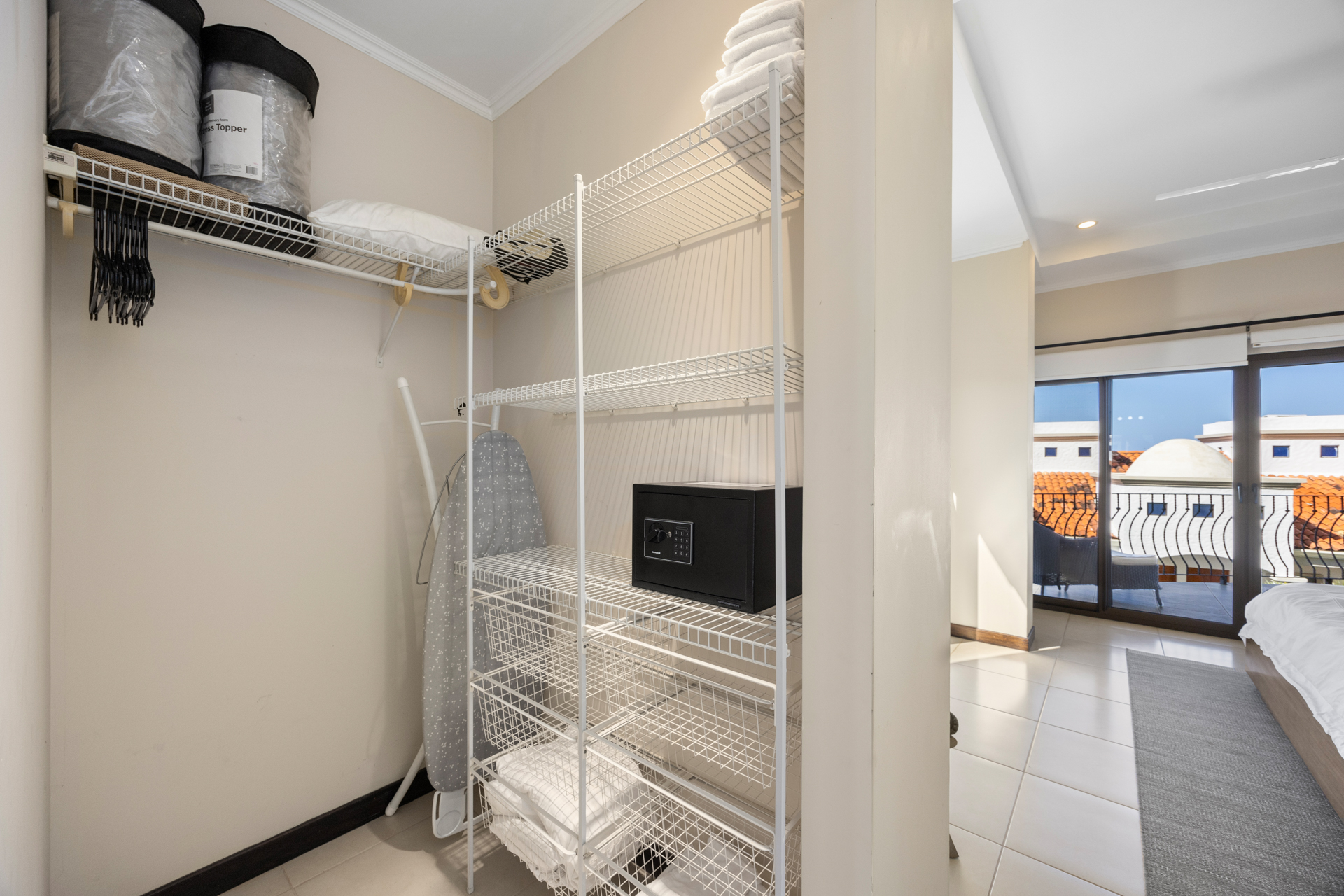 2 bed Condo For Sale in Playa Flamingo, Guanacaste - thumb 17