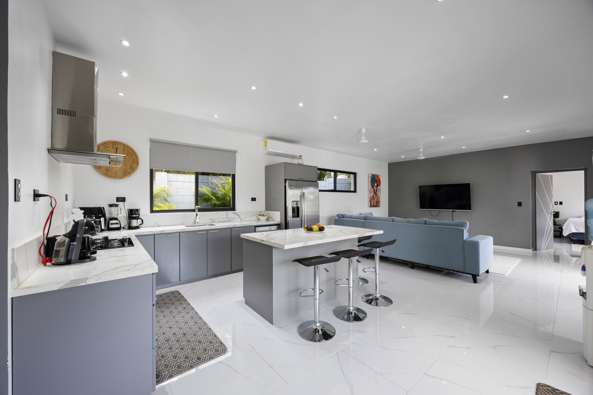 4 bed Single Family Homes For Sale in Playa Potrero, Guanacaste - thumb 4