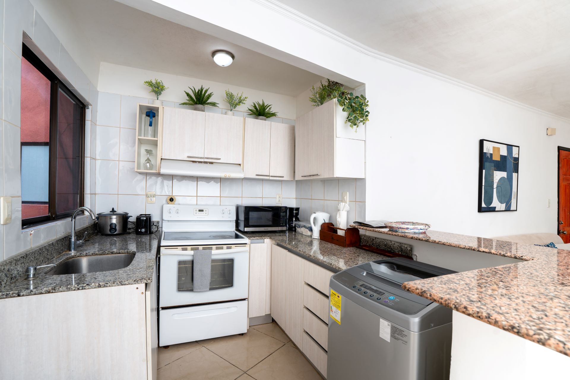 2 bed Condo For Sale in Tamarindo, Guanacaste - thumb 8