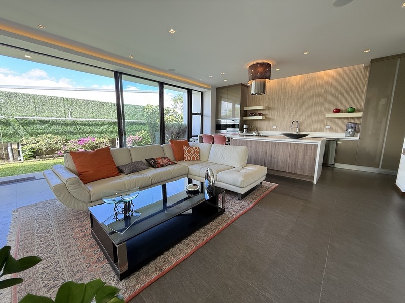 3 bed Single Family Homes For Sale in Santo Domingo, Heredia - 1