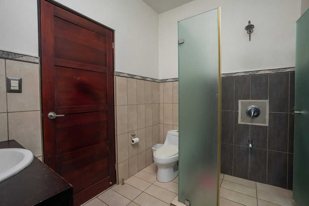 4 bed Single Family Homes For Sale in Playa Potrero, Guanacaste - thumb 14