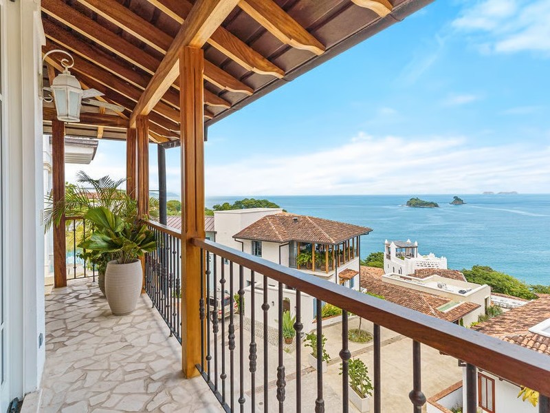 6 bed Single Family Homes For Sale in Playa Danta, Guanacaste - 1