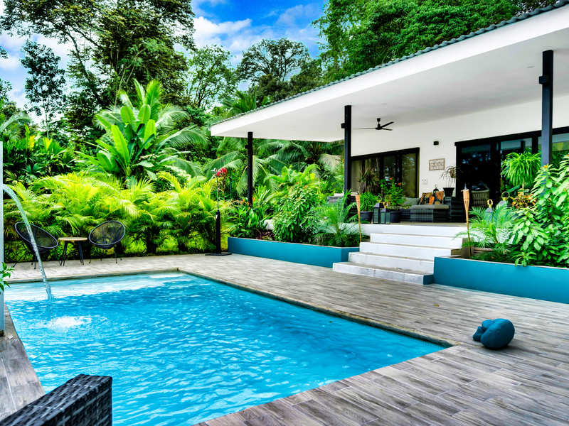 2 bed Single Family Homes For Sale in Cahuita, Limón - 1