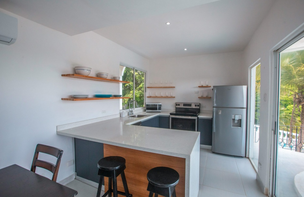 2 bed Single Family Homes For Sale in Playas Del Coco, Guanacaste - thumb 7