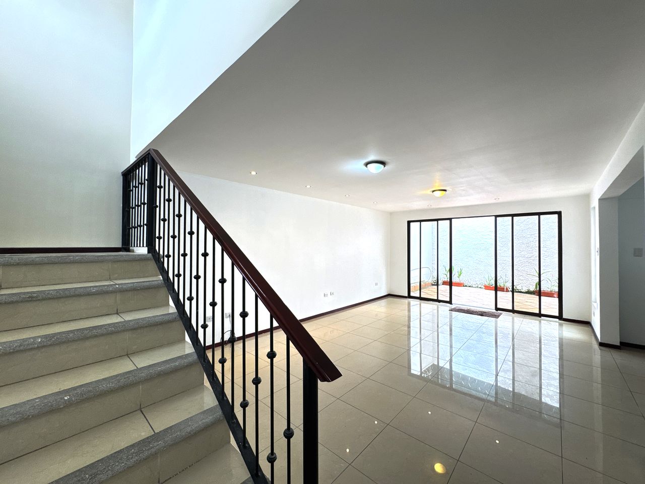 3 bed Single Family Homes For Sale in Santa Ana, San Jose - thumb 5