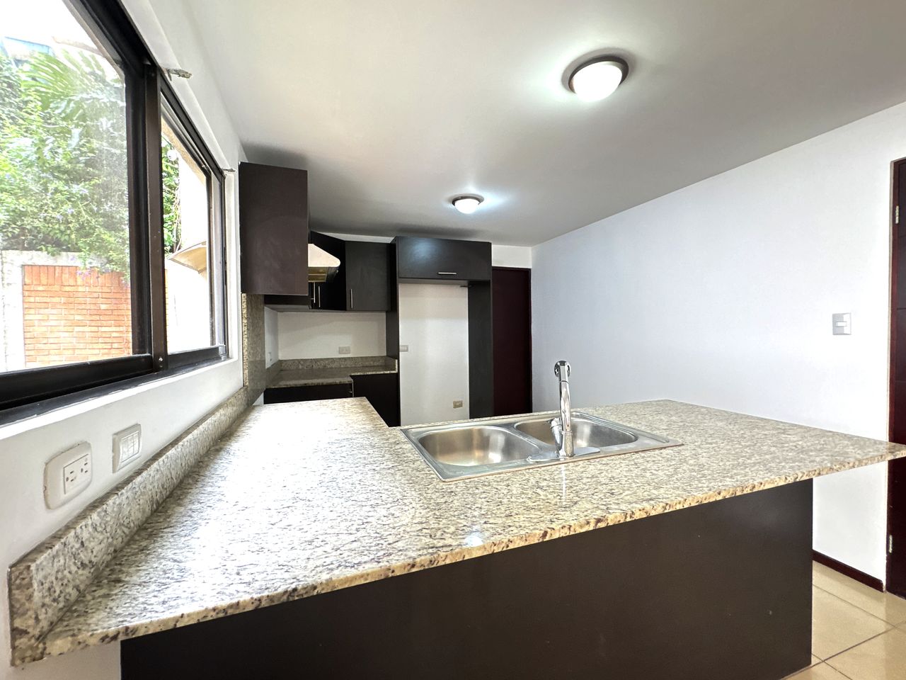 3 bed Single Family Homes For Sale in Santa Ana, San Jose - thumb 6