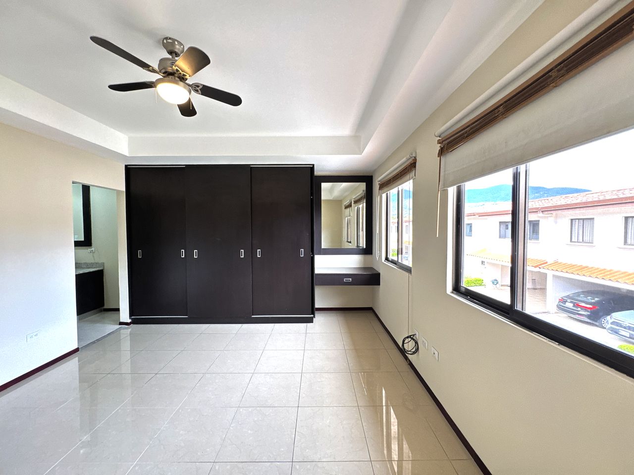 3 bed Single Family Homes For Sale in Santa Ana, San Jose - thumb 11