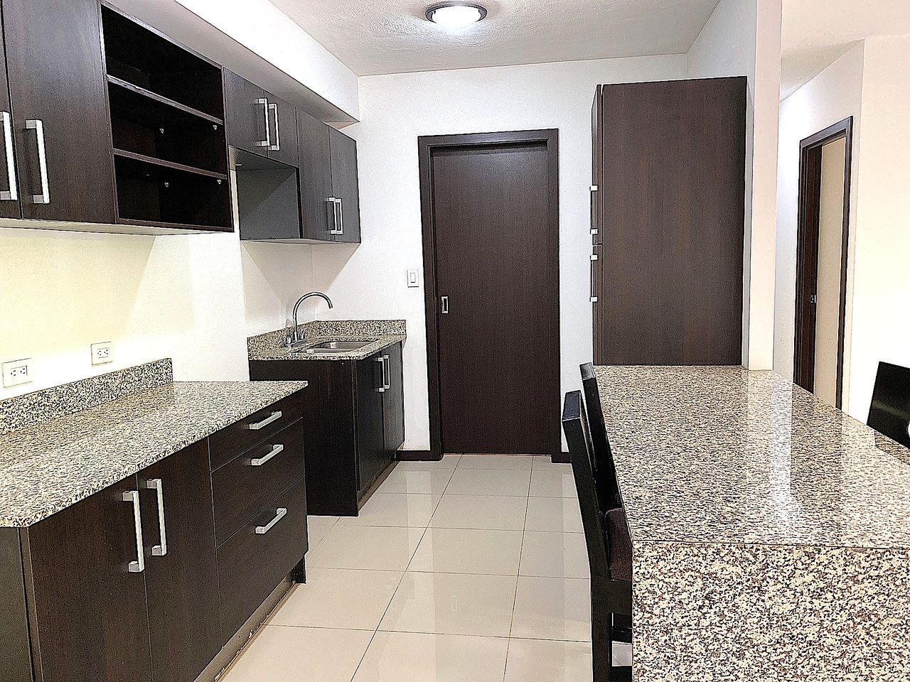 2 bed Apartment For Sale in Santa Ana, San Jose - thumb 5
