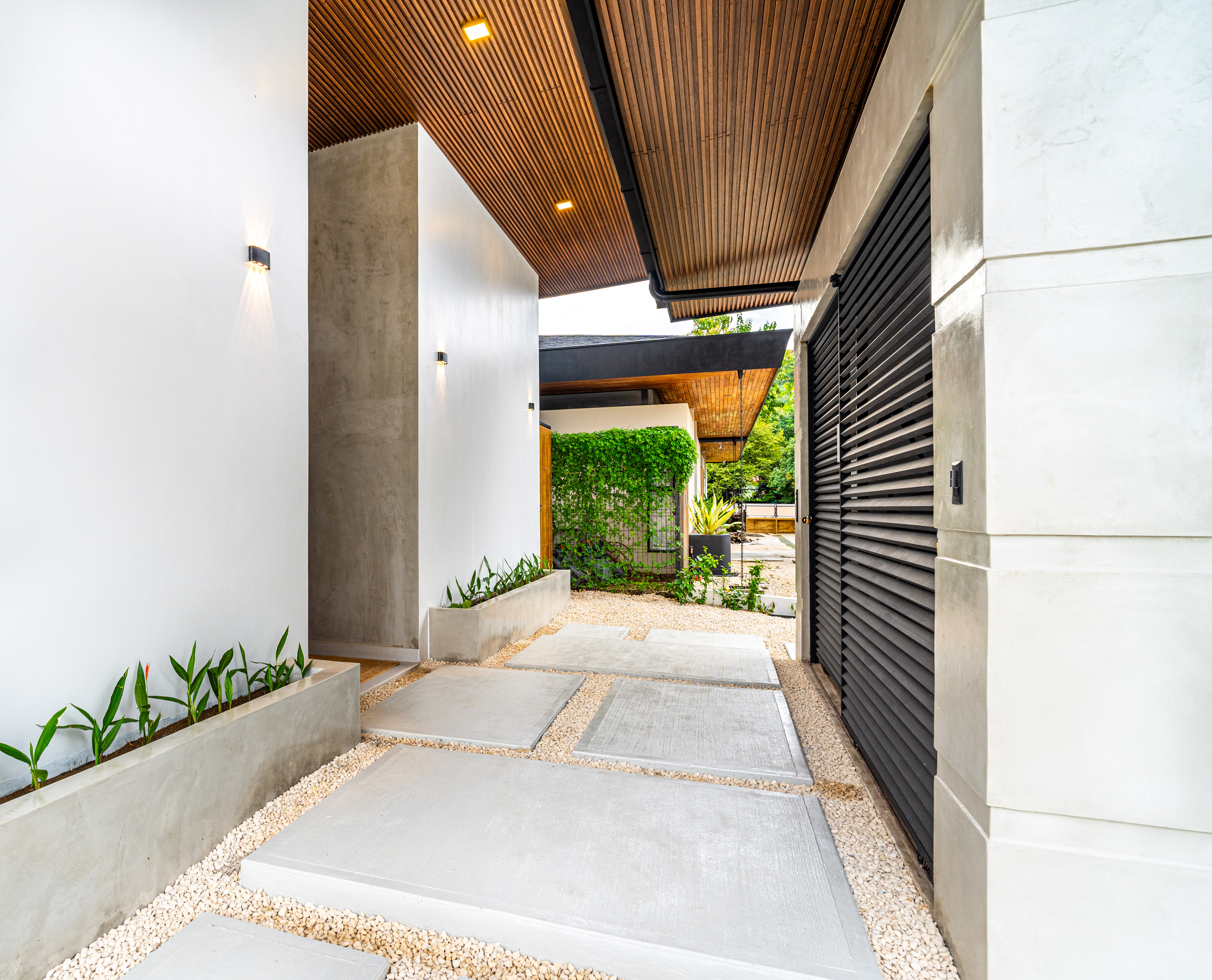 2 bed Single Family Homes For Sale in Playa Hermosa, Puntarenas - thumb 2