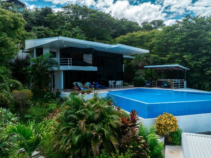6 bed Single Family Homes For Sale in Ocotal, Guanacaste - 1