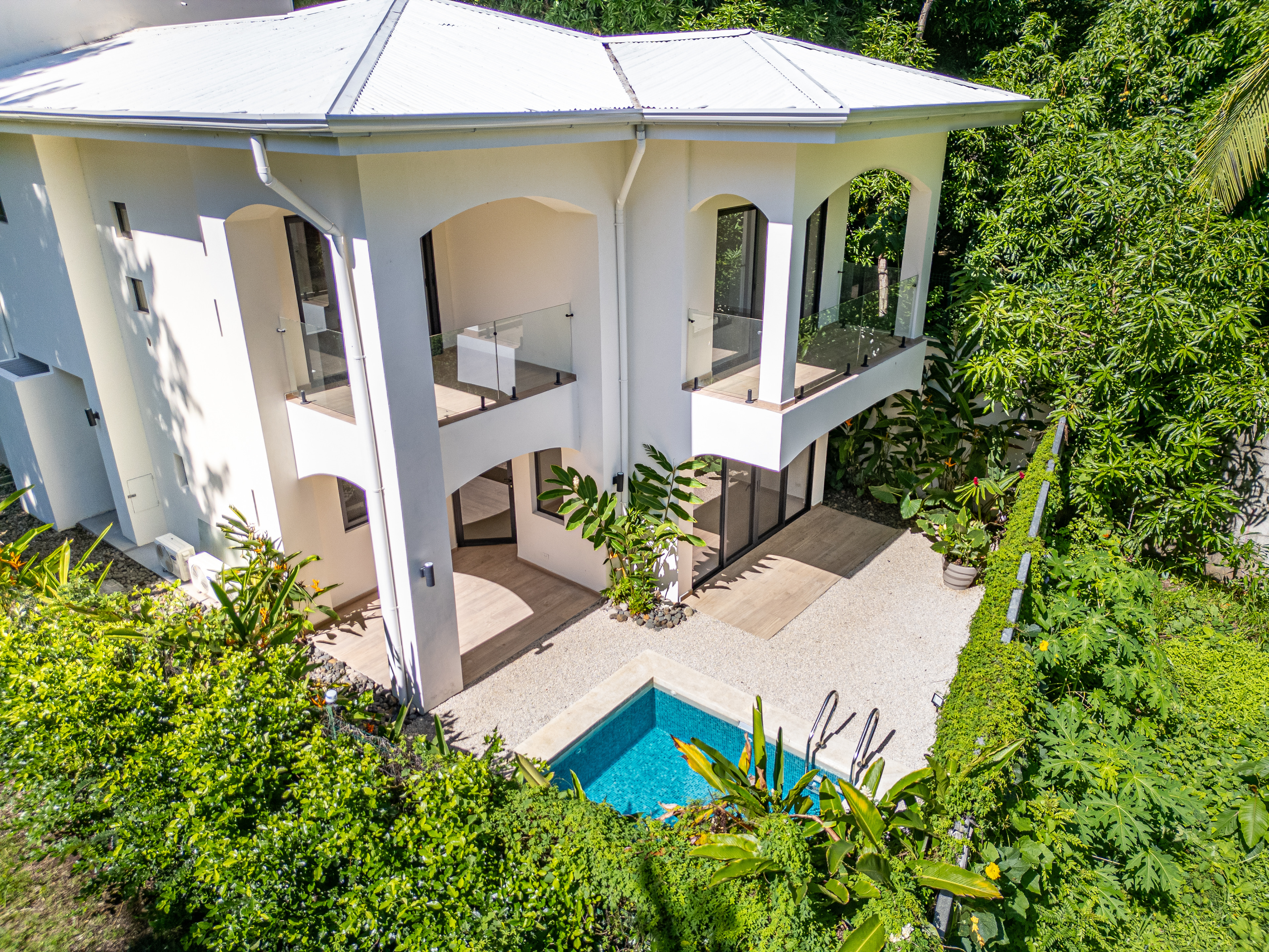 4 bed Single Family Homes For Sale in Playa Potrero, Guanacaste - thumb 1