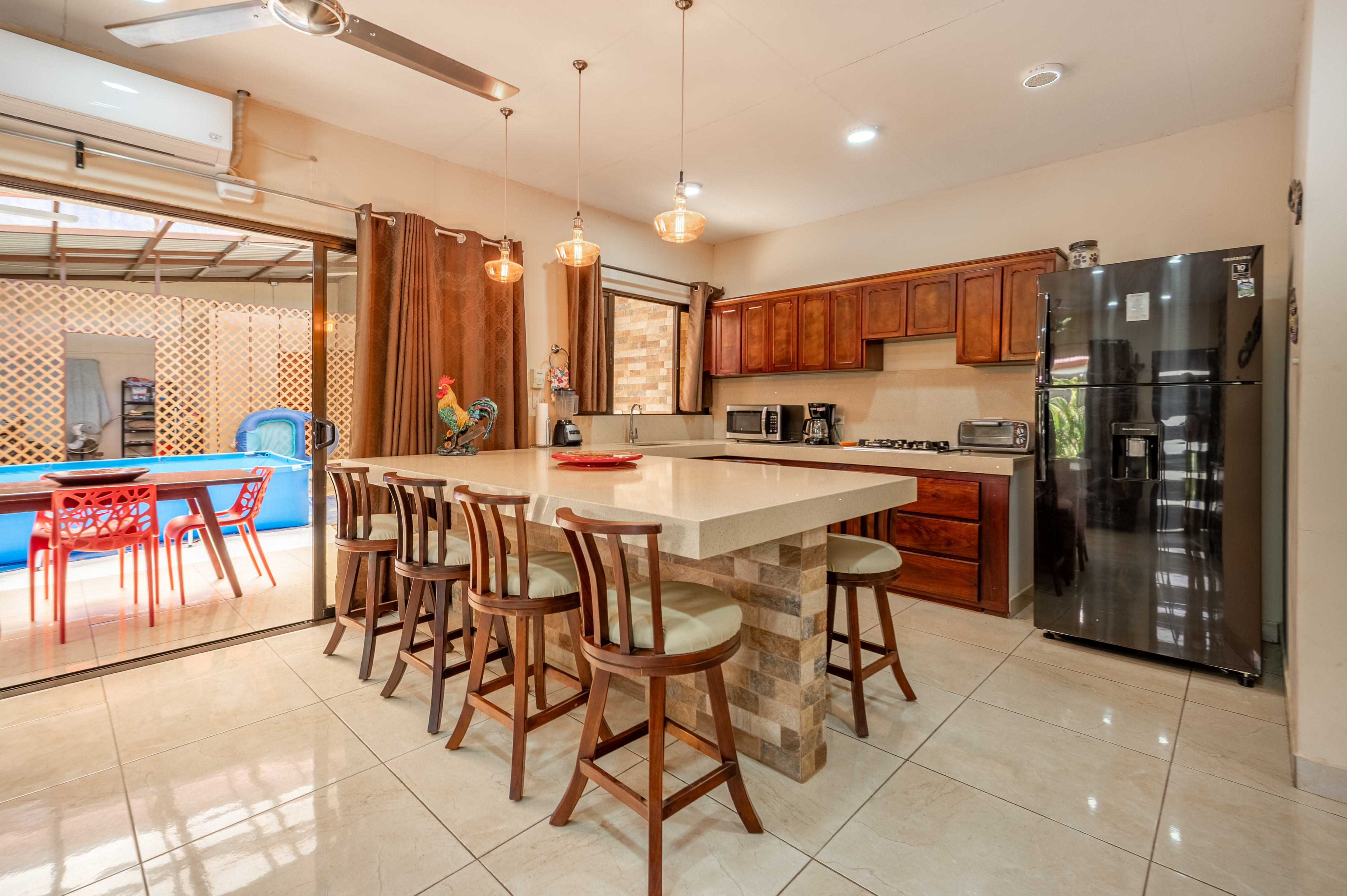 4 bed Single Family Homes For Sale in Tamarindo, Guanacaste - thumb 15