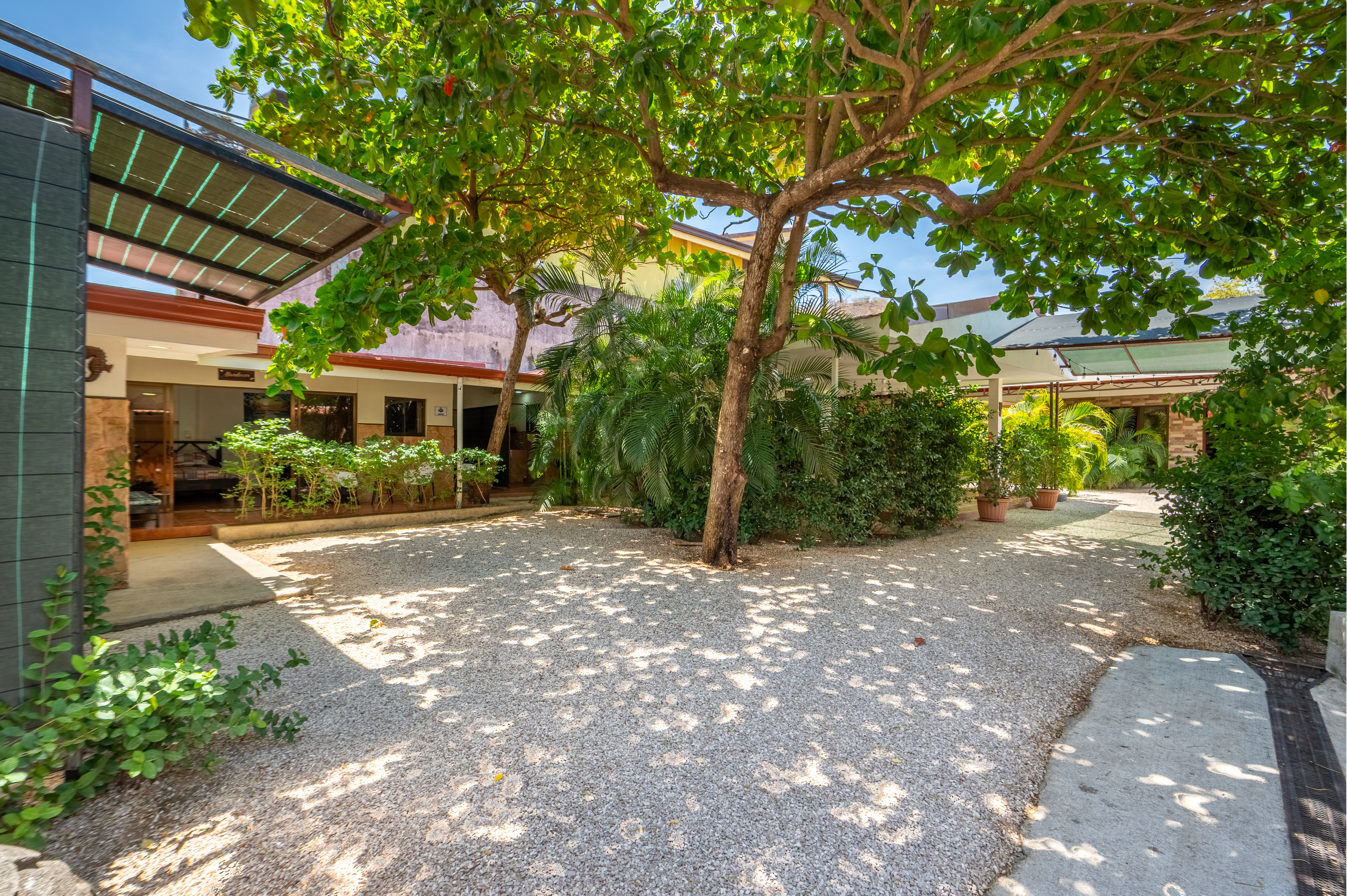 4 bed Single Family Homes For Sale in Tamarindo, Guanacaste - thumb 11