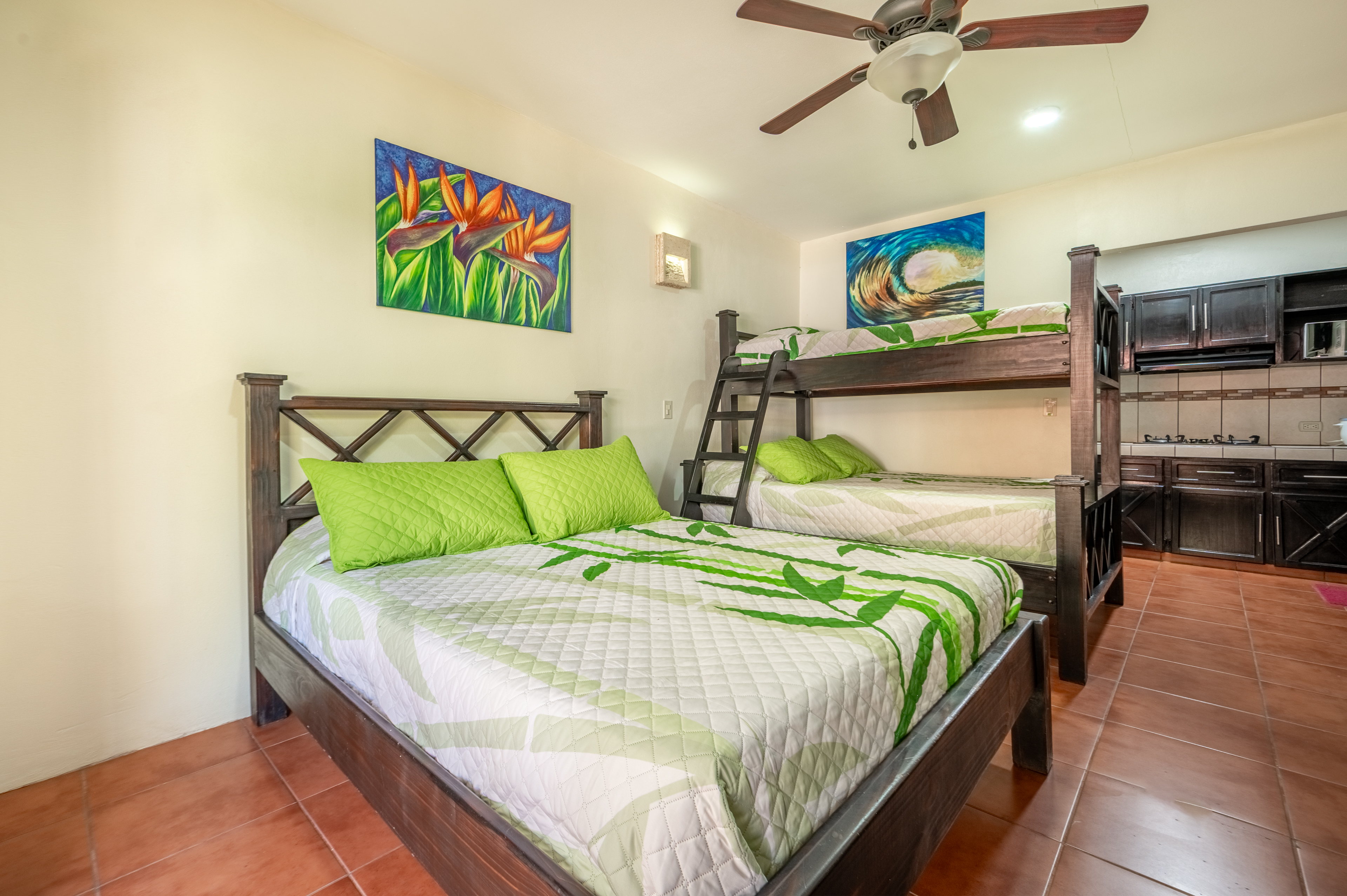 4 bed Single Family Homes For Sale in Tamarindo, Guanacaste - thumb 5
