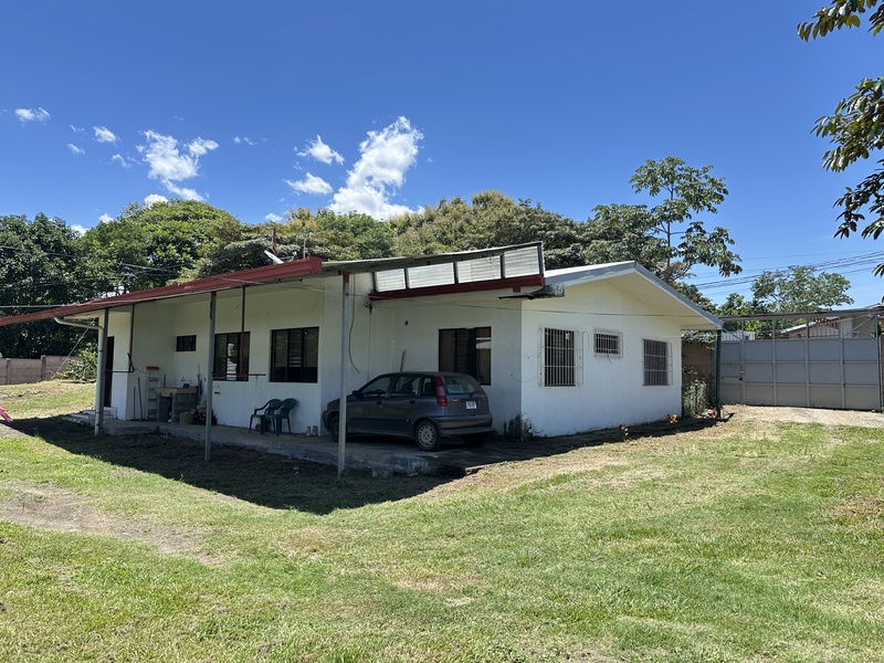 6 bed Single Family Homes For Sale in La Garita, Alajuela - 1