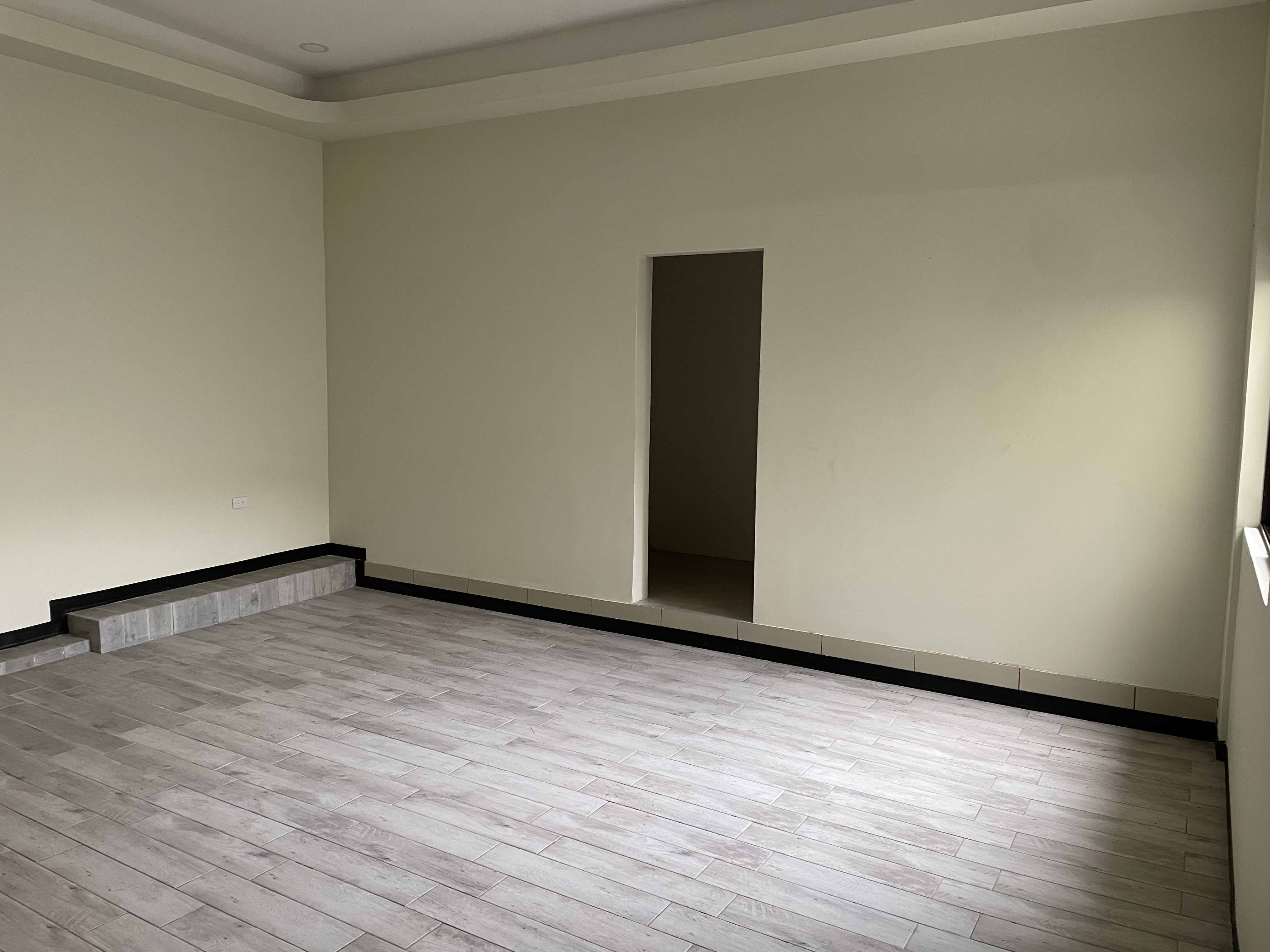 5 bed Single Family Homes For Sale in Santa Ana, San Jose - thumb 8