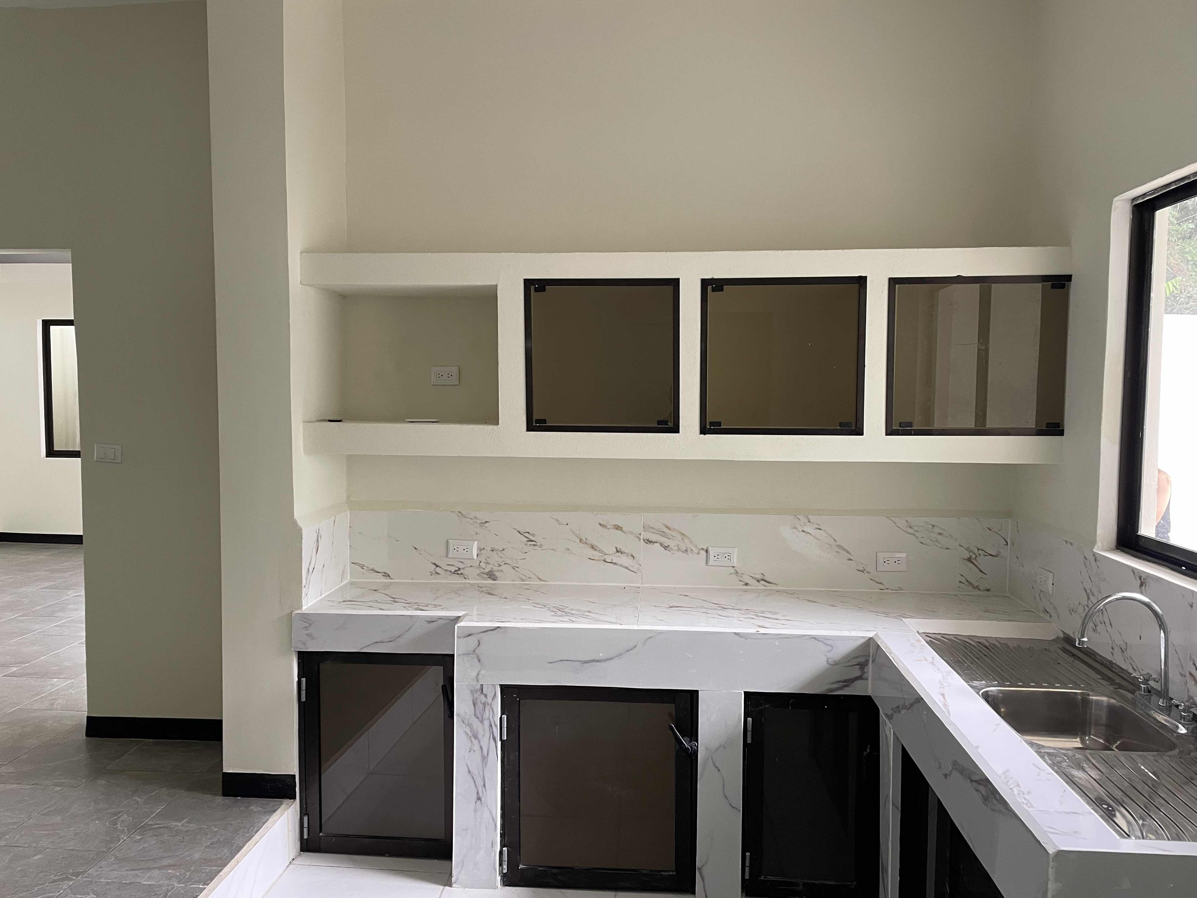 5 bed Single Family Homes For Sale in Santa Ana, San Jose - thumb 1