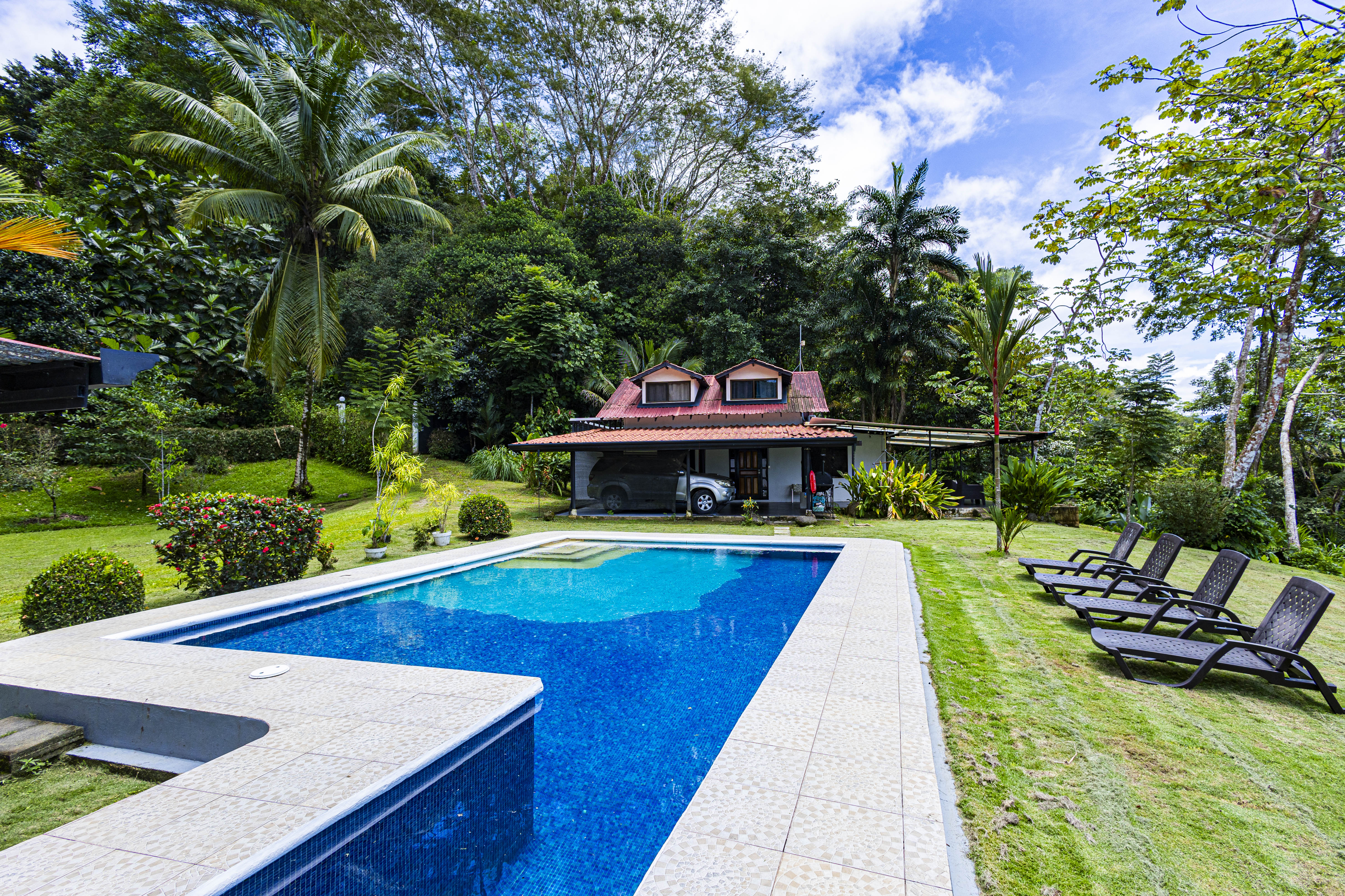 6 bed Single Family Homes For Sale in Dominical, Puntarenas - thumb 3